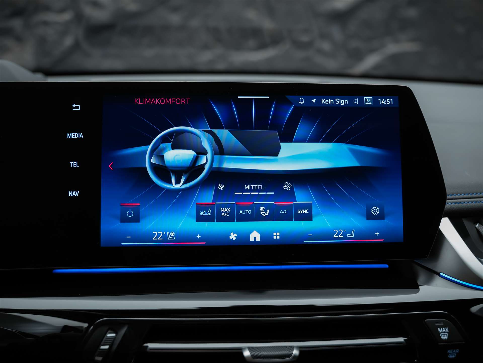 BMW X1 xDrive M35i *Werksgarantie*Panorama*Head-Up*Harman/Kardon*AHK*-image-34