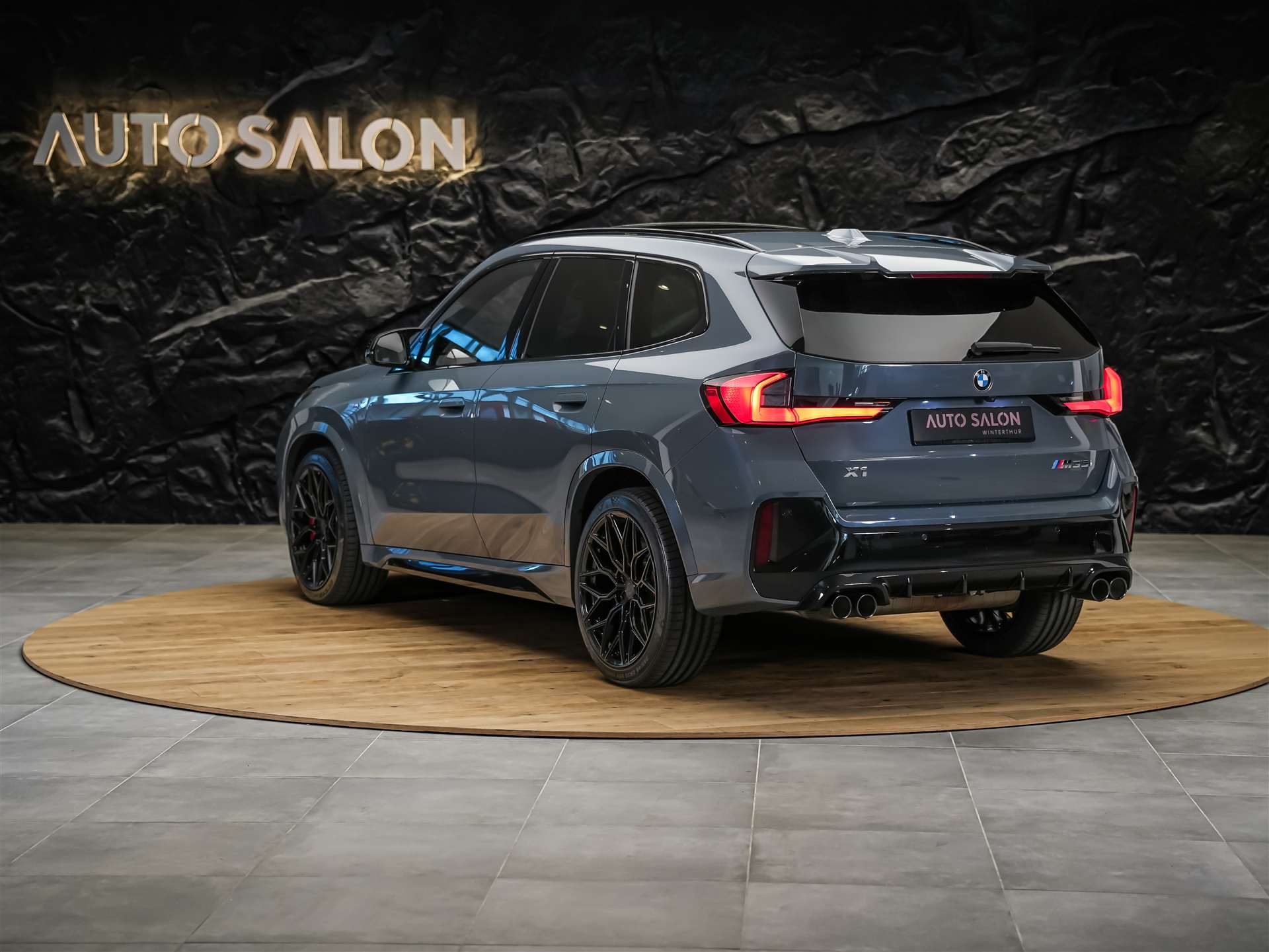 BMW X1 xDrive M35i *Werksgarantie*Panorama*Head-Up*Harman/Kardon*AHK*-showroom-element-3
