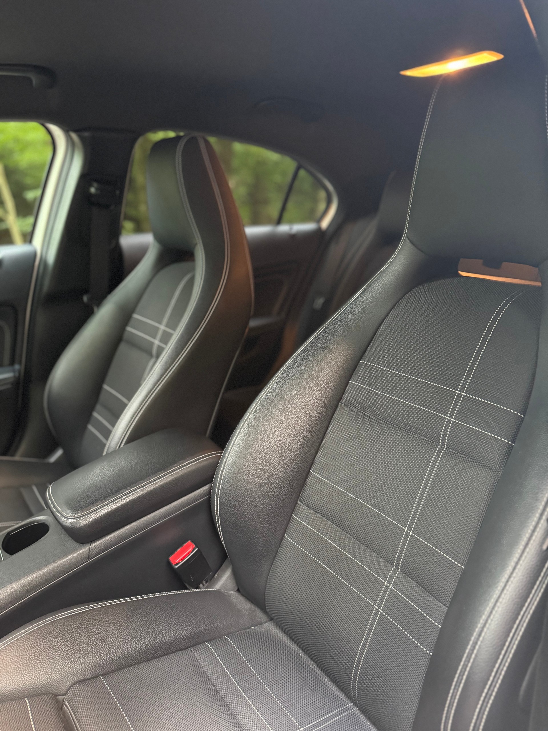 MERCEDES-BENZ A 180-image-5