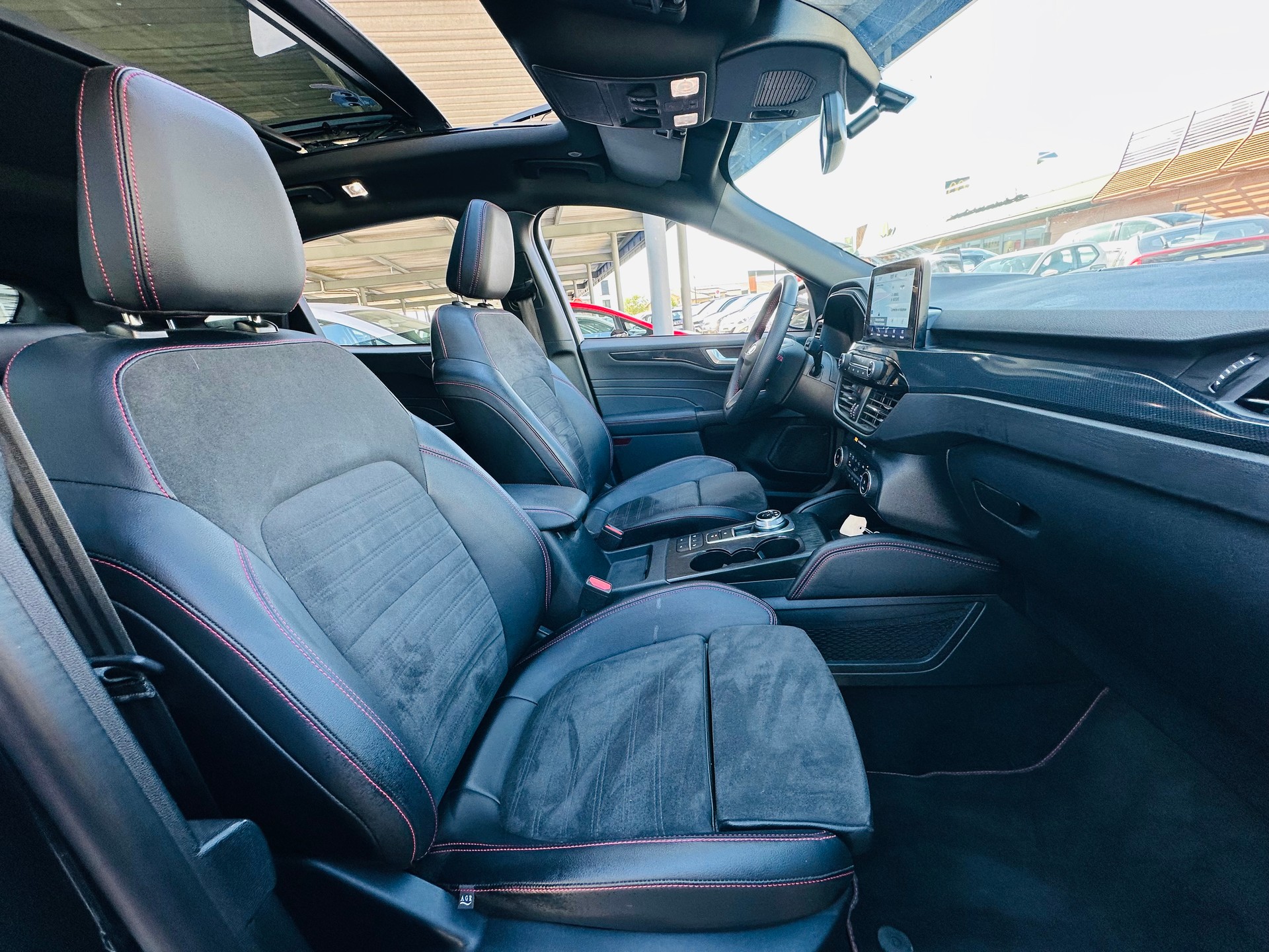 FORD Kuga 2.5 PHEV ST-Line X 2WD-image-14