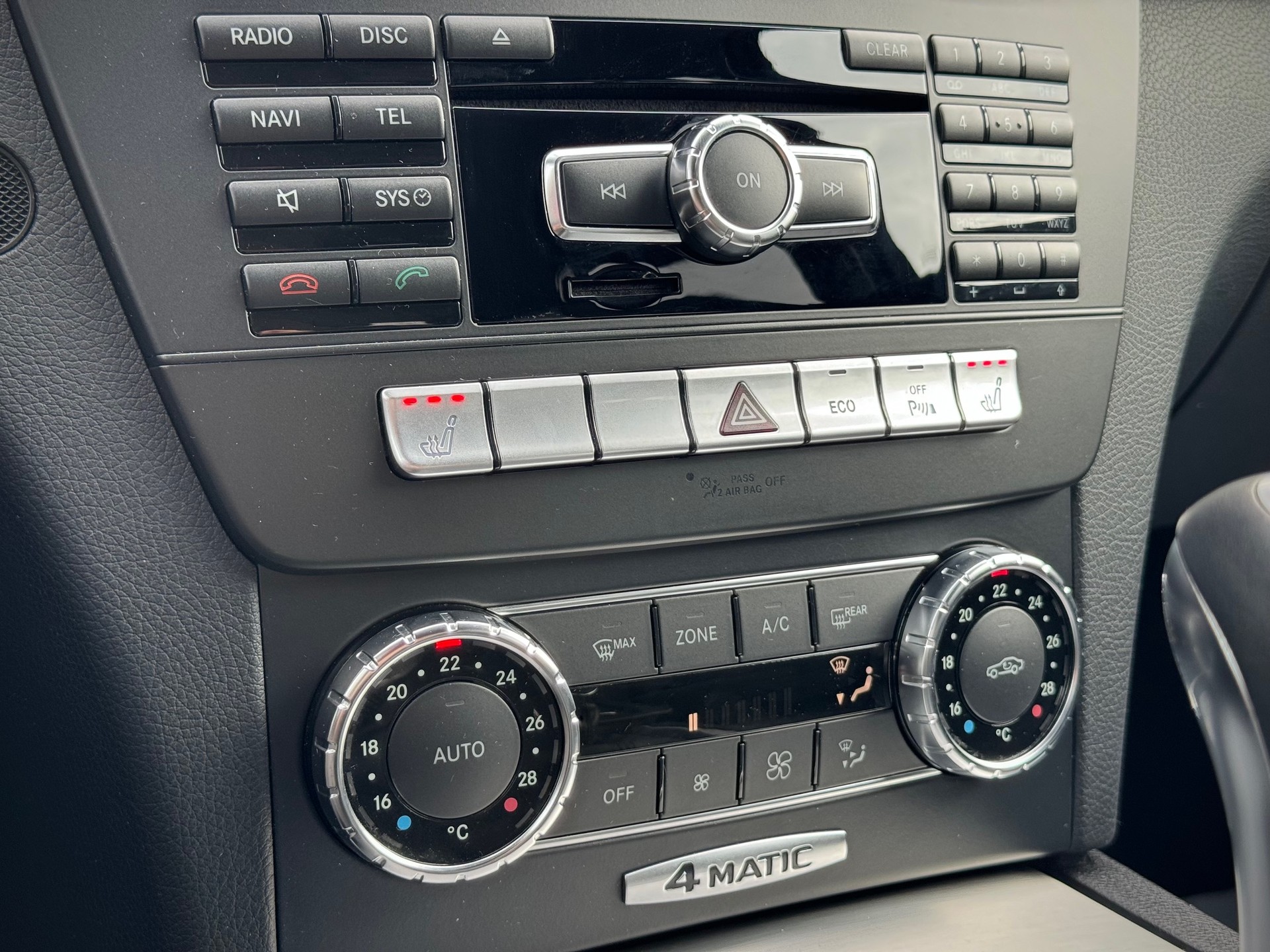 MERCEDES-BENZ C 250 CDI Avantgarde 4Matic 7G-Tronic - Véhicule Suisse (CH)-image-12