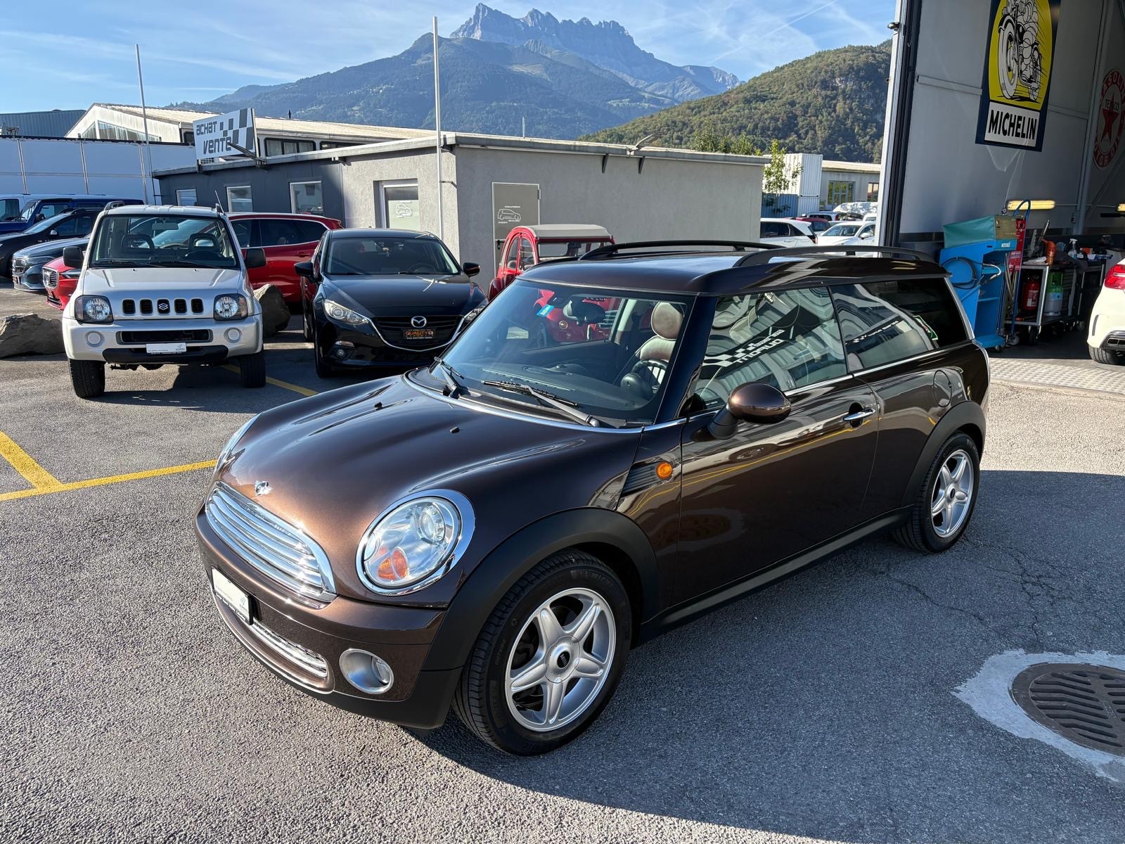 MINI Clubman Cooper-image-1