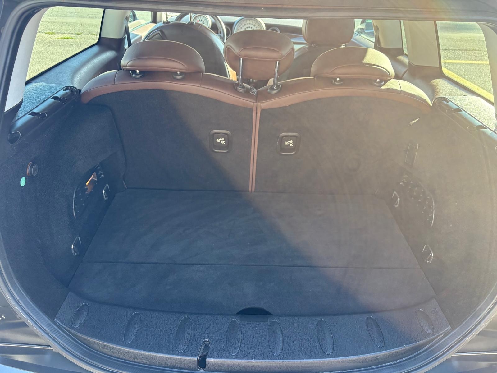 MINI Clubman Cooper-image-10