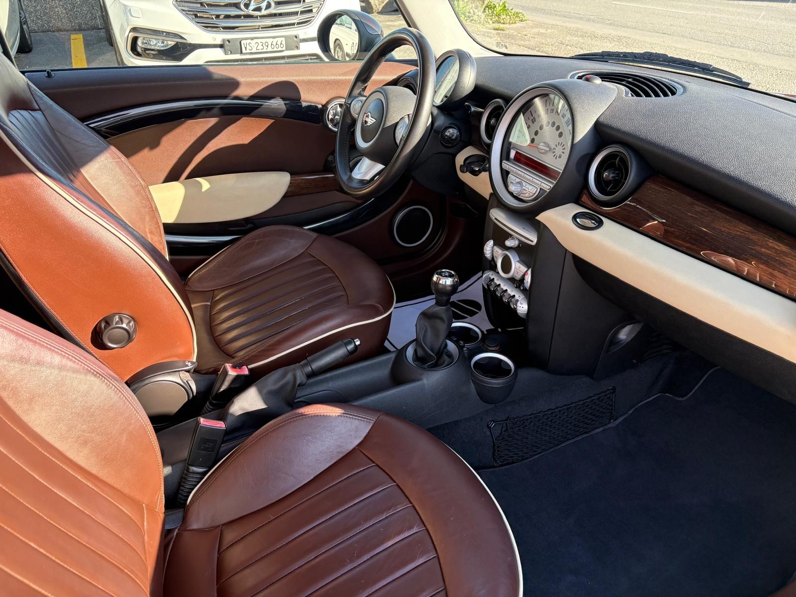 MINI Clubman Cooper-image-7