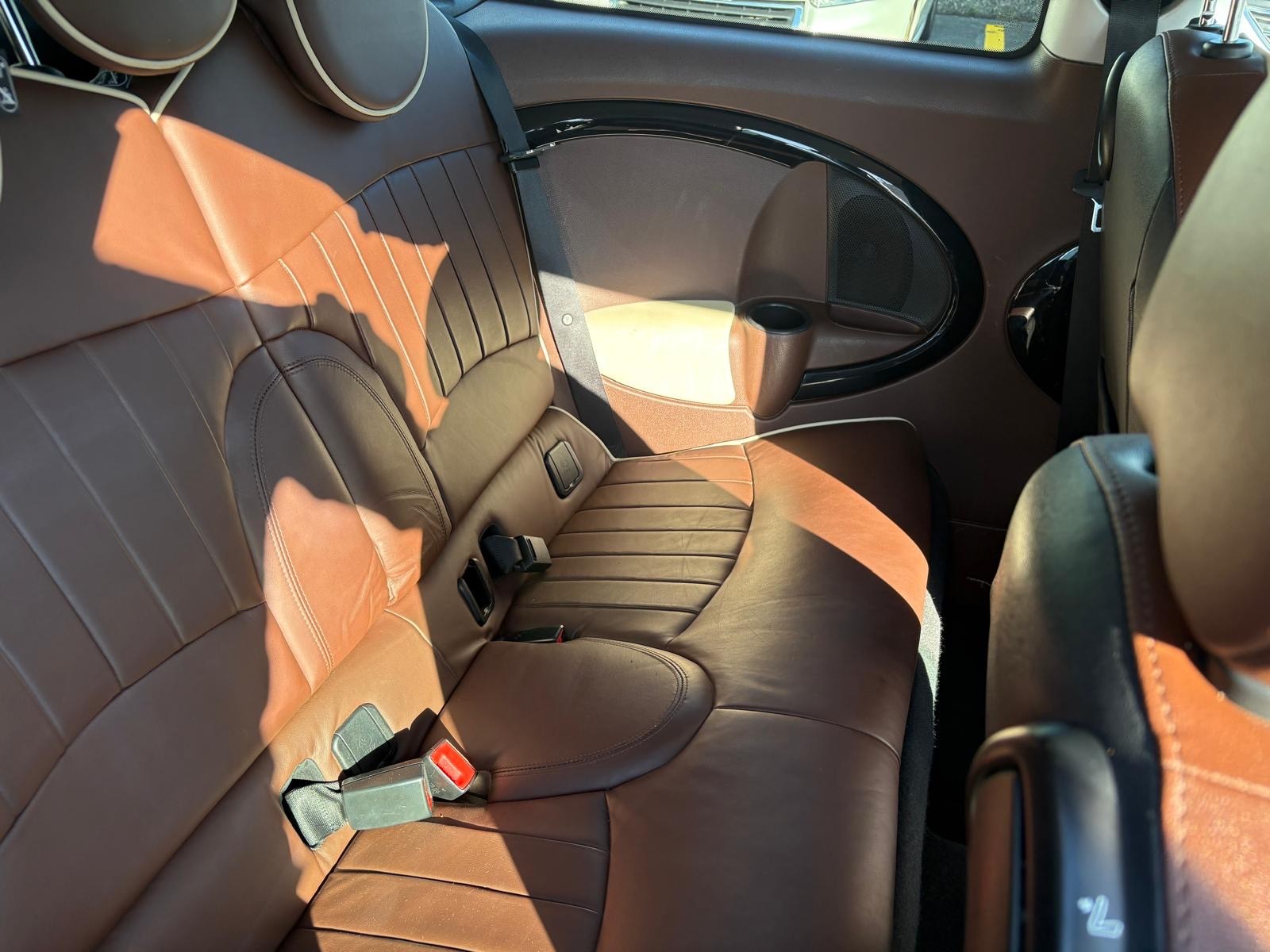 MINI Clubman Cooper-image-9