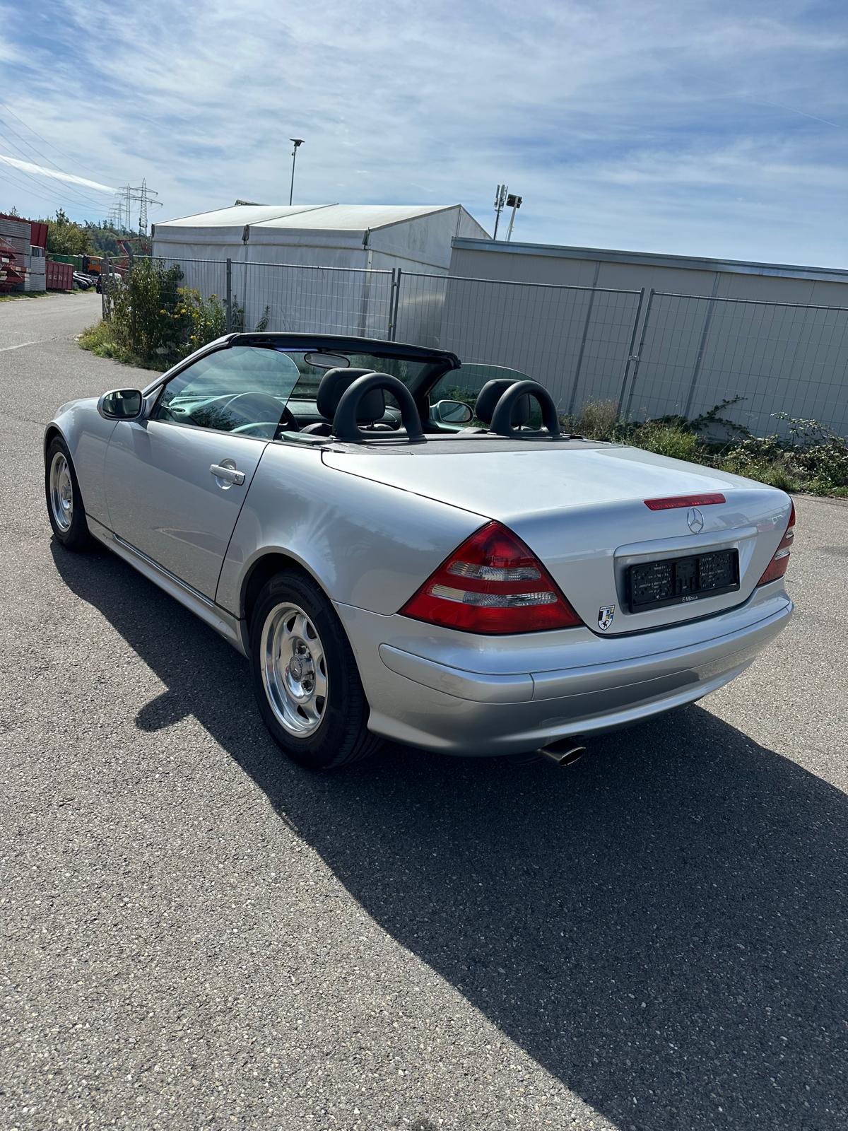 MERCEDES-BENZ SLK 200 Kompressor-image-2