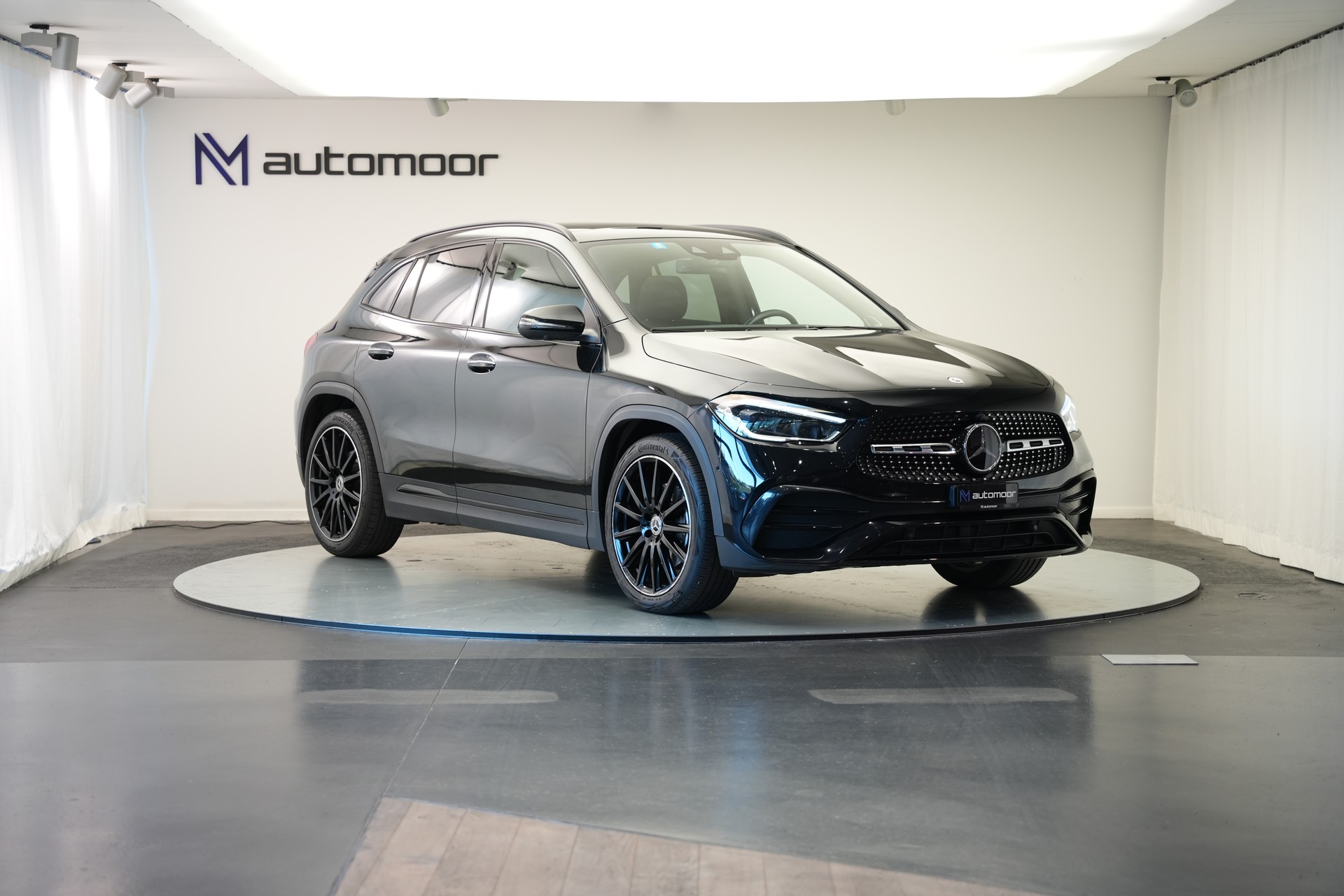 MERCEDES-BENZ GLA 220d 4Matic AMG Line 8G-DCT *CH-Fahrzeug*-image-2