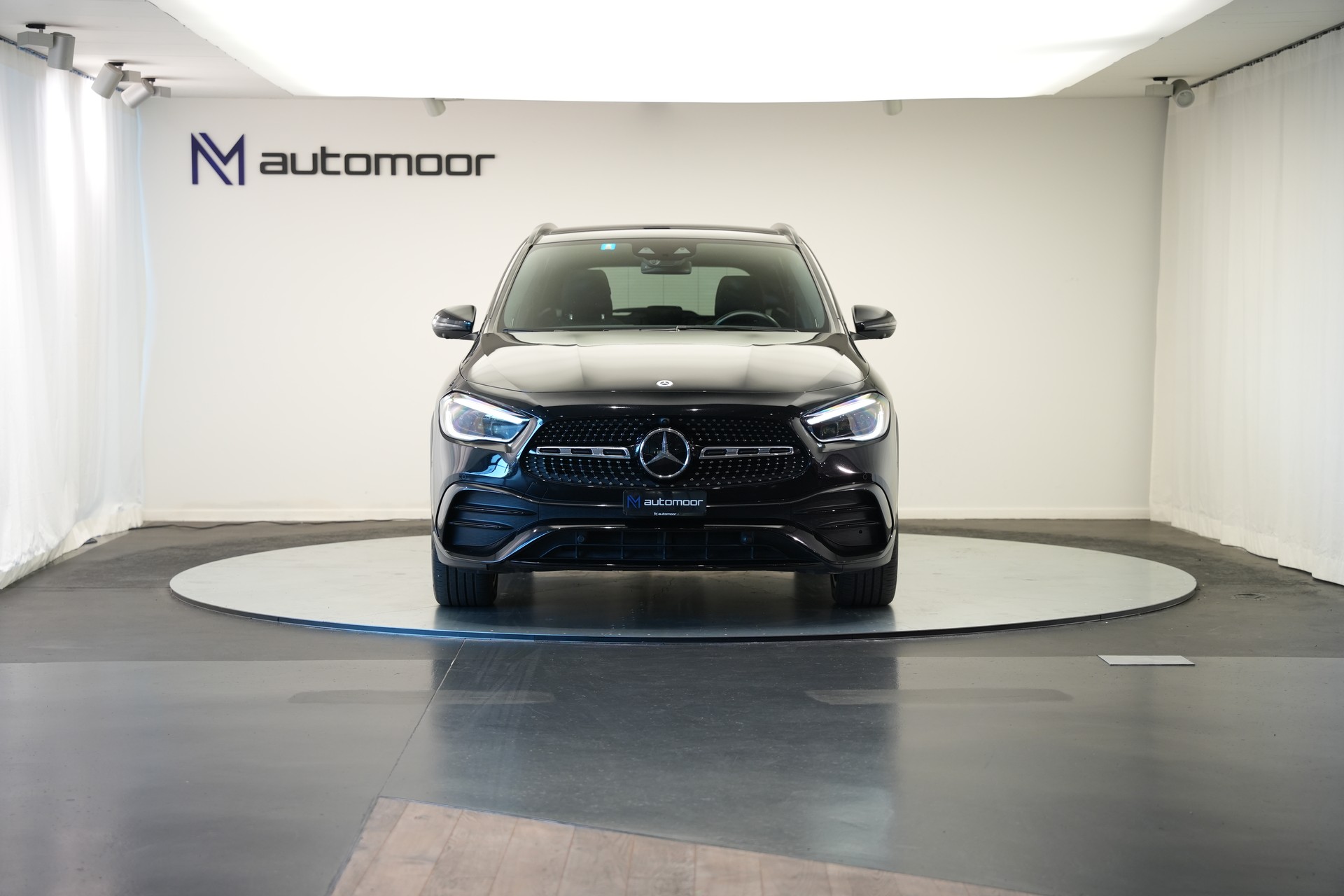 MERCEDES-BENZ GLA 220d 4Matic AMG Line 8G-DCT *CH-Fahrzeug*-image-1