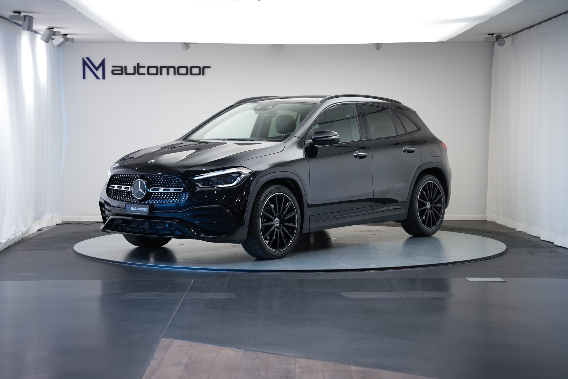 MERCEDES-BENZ GLA 220d 4Matic AMG Line 8G-DCT *CH-Fahrzeug*