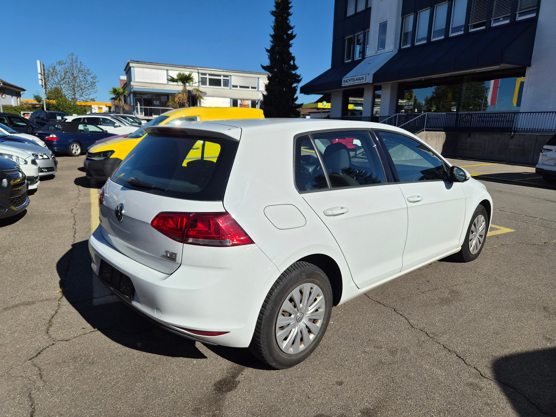 VW Golf 1.2 TSI Trendline-image-4