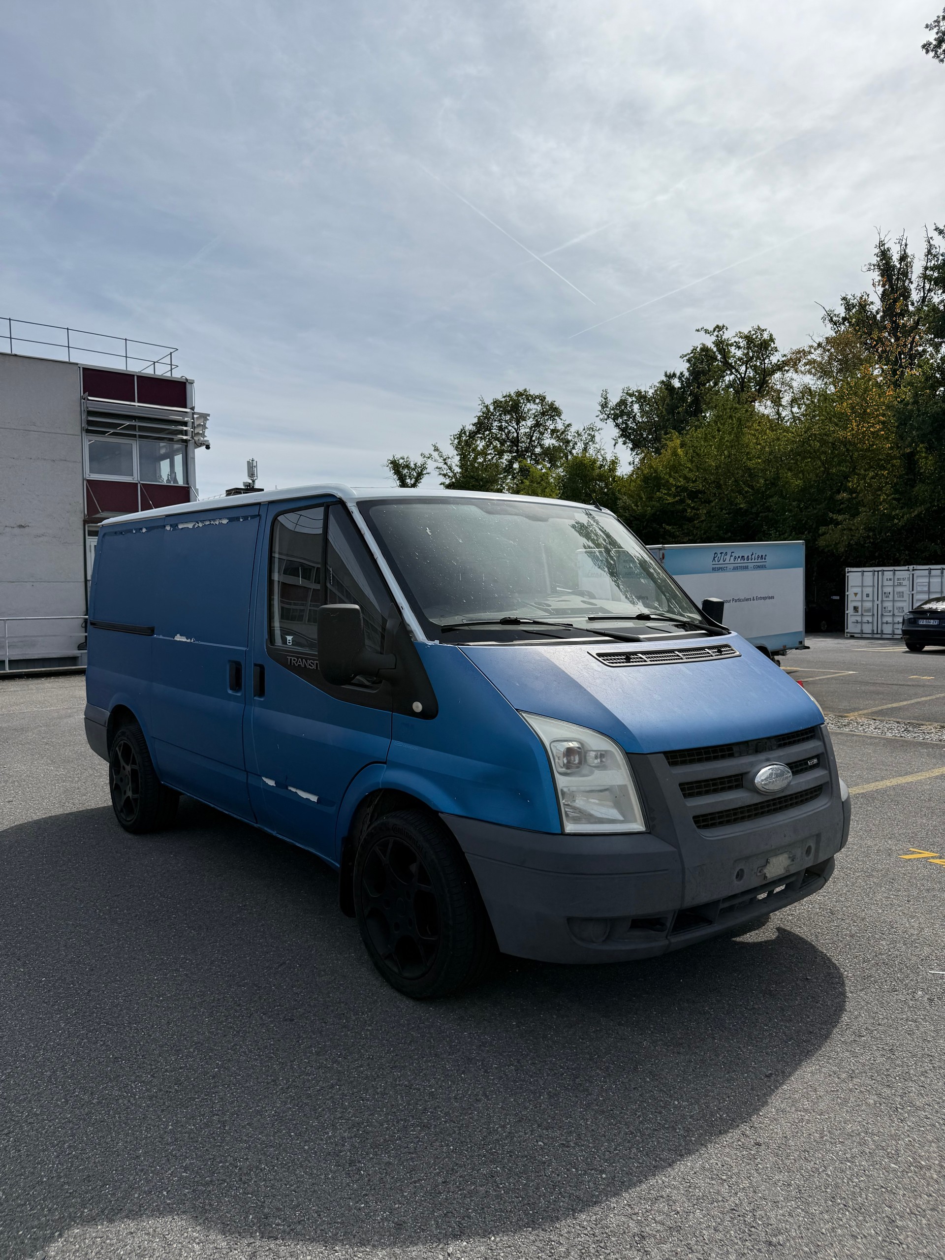 FORD Transit 2.2 TDCi 260 S Trend-image-5