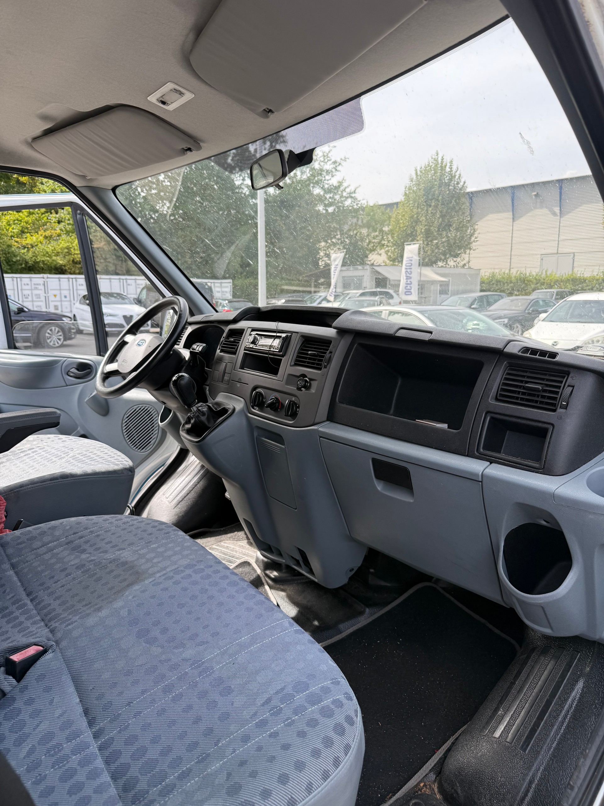 FORD Transit 2.2 TDCi 260 S Trend-image-8