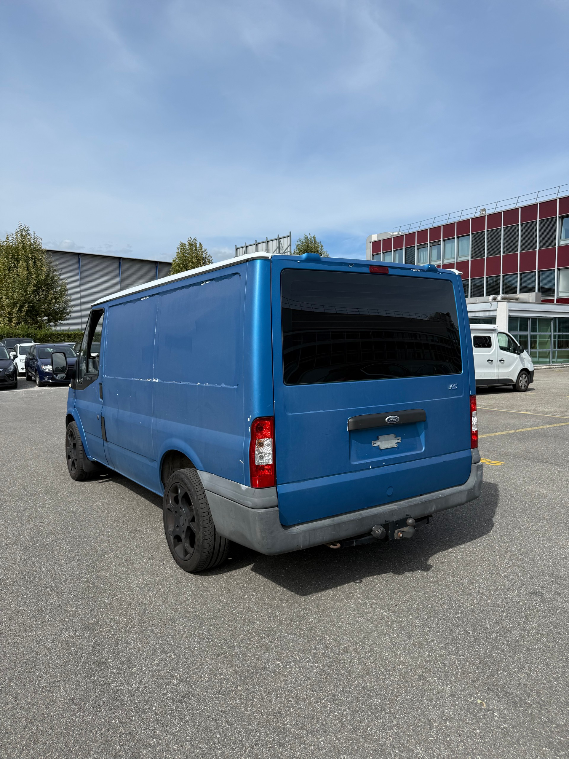 FORD Transit 2.2 TDCi 260 S Trend-image-2