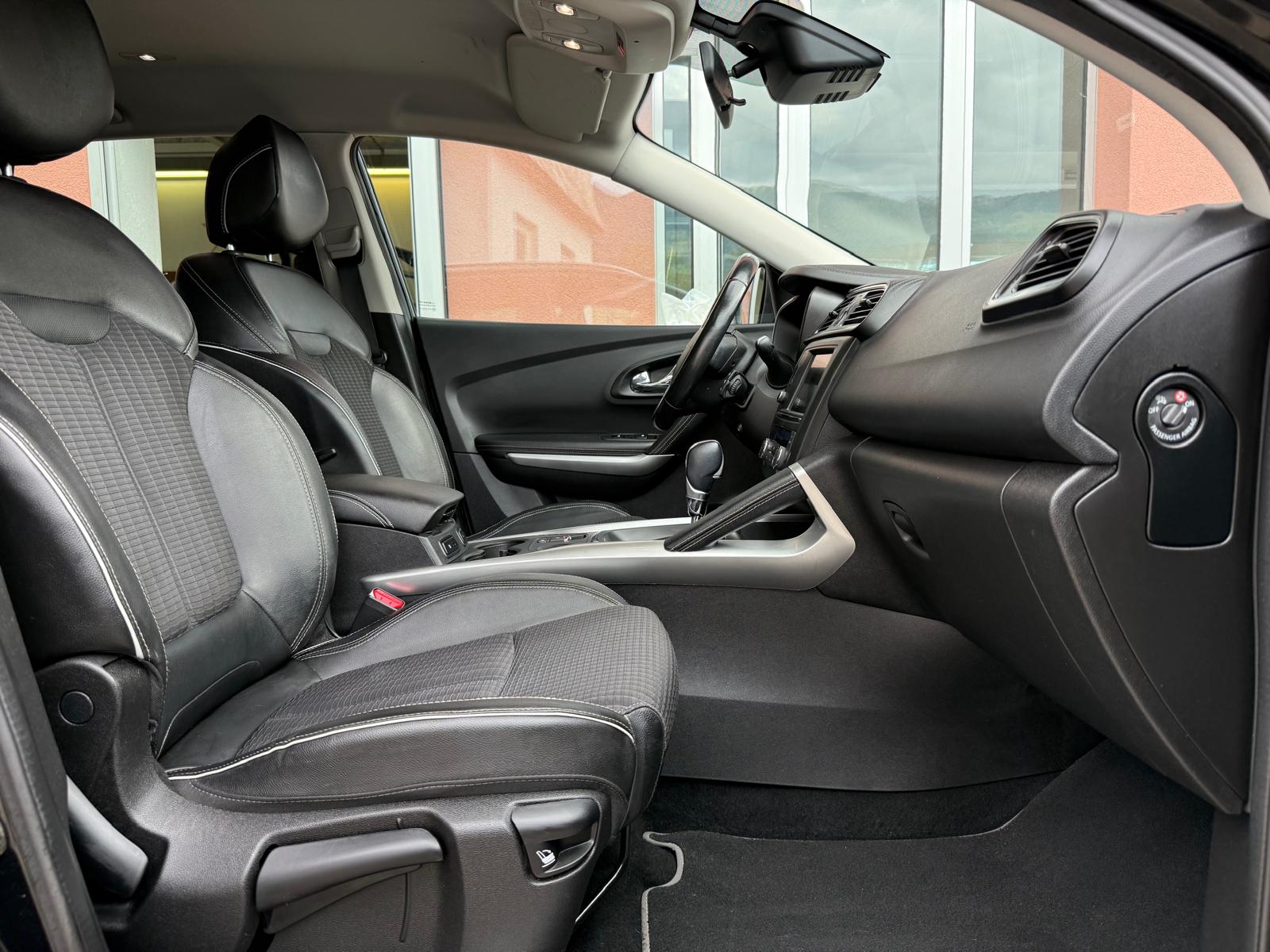RENAULT Kadjar 1.2 16V Turbo Bose EDC / MFK 09.2026-image-8