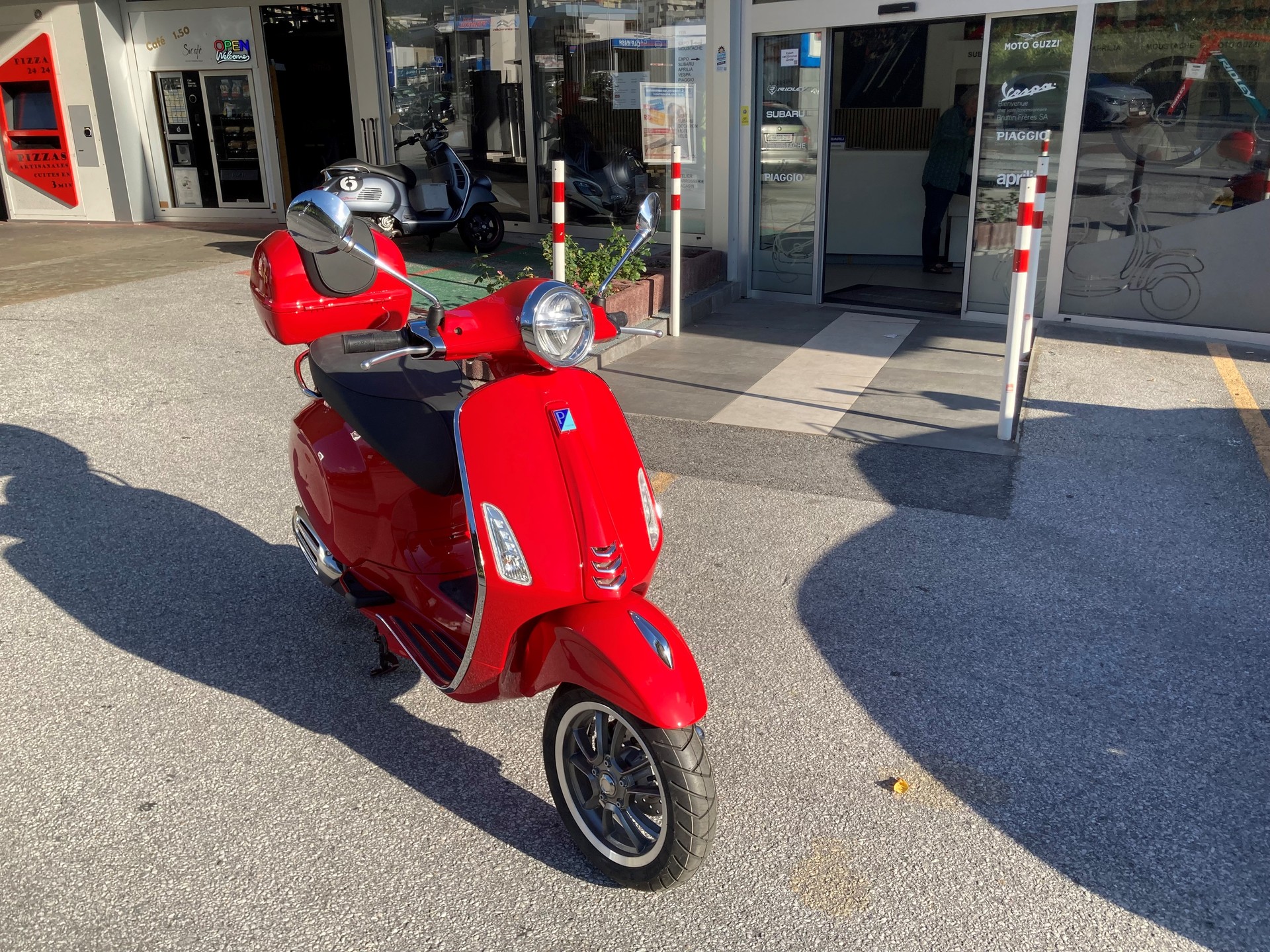 PIAGGIO Vespa 125 Primavera 75th Anniversary ABS-showroom-element-3