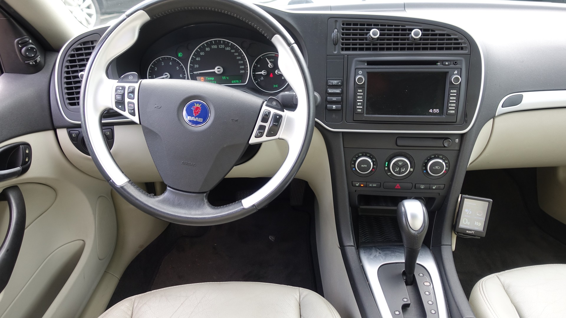 SAAB 9-3 2.8T V6 Aero-image-5