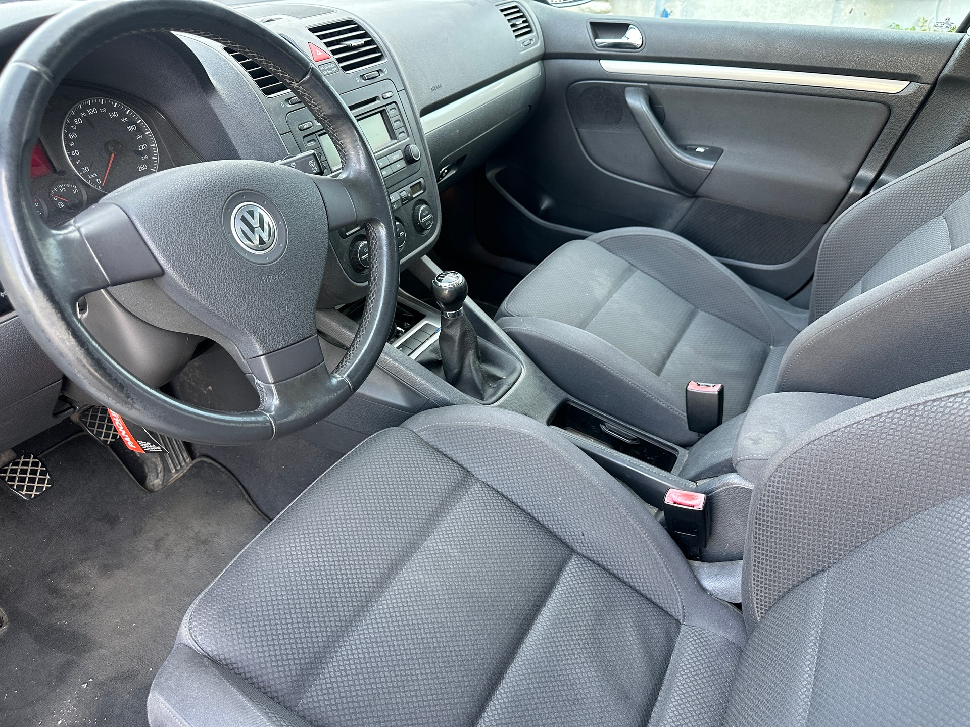 VW Golf 2.0 TDI Comfortline 4Motion-image-3