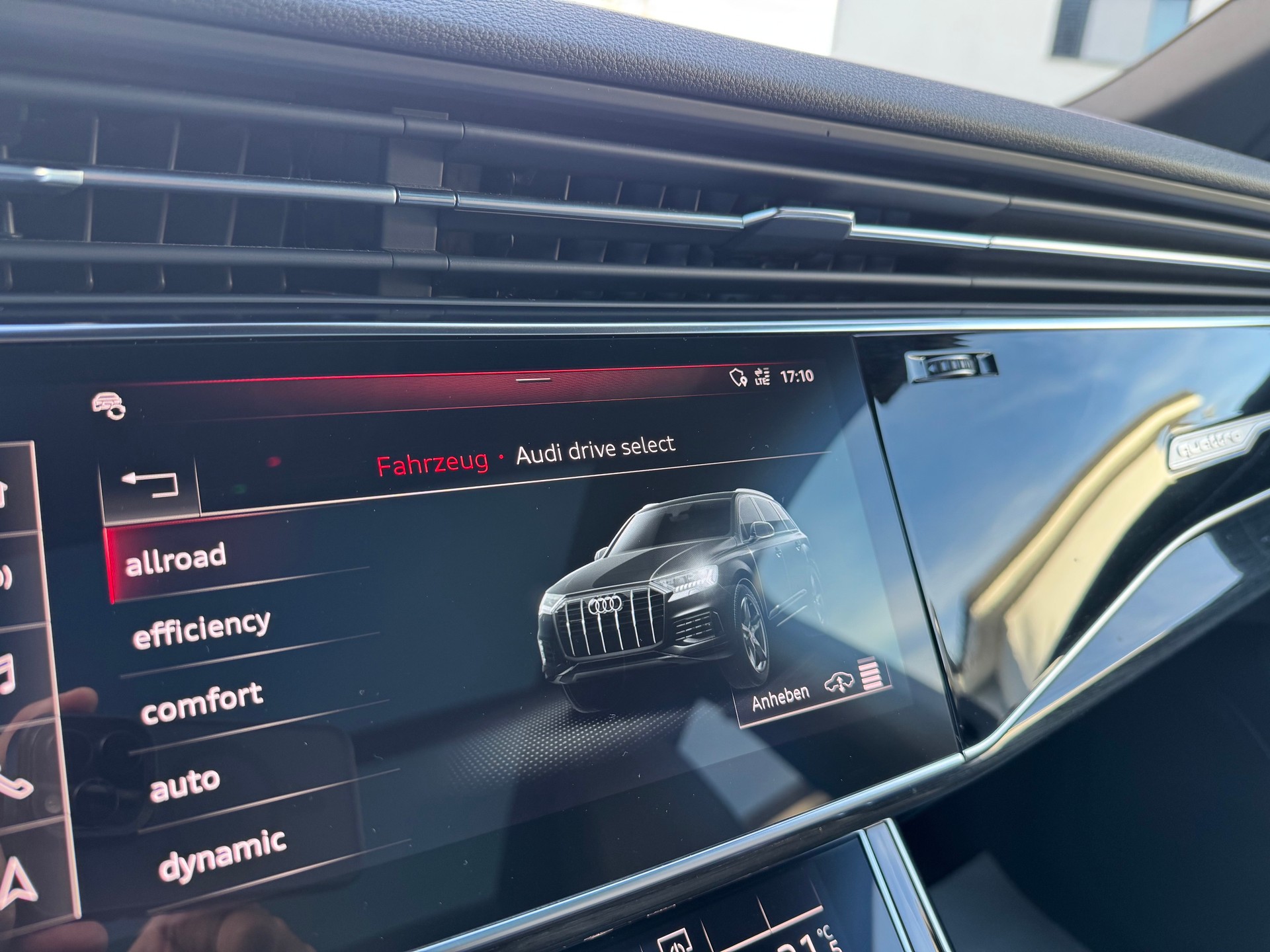 AUDI Q7 50 TDI quattro S Line tiptronic-image-20