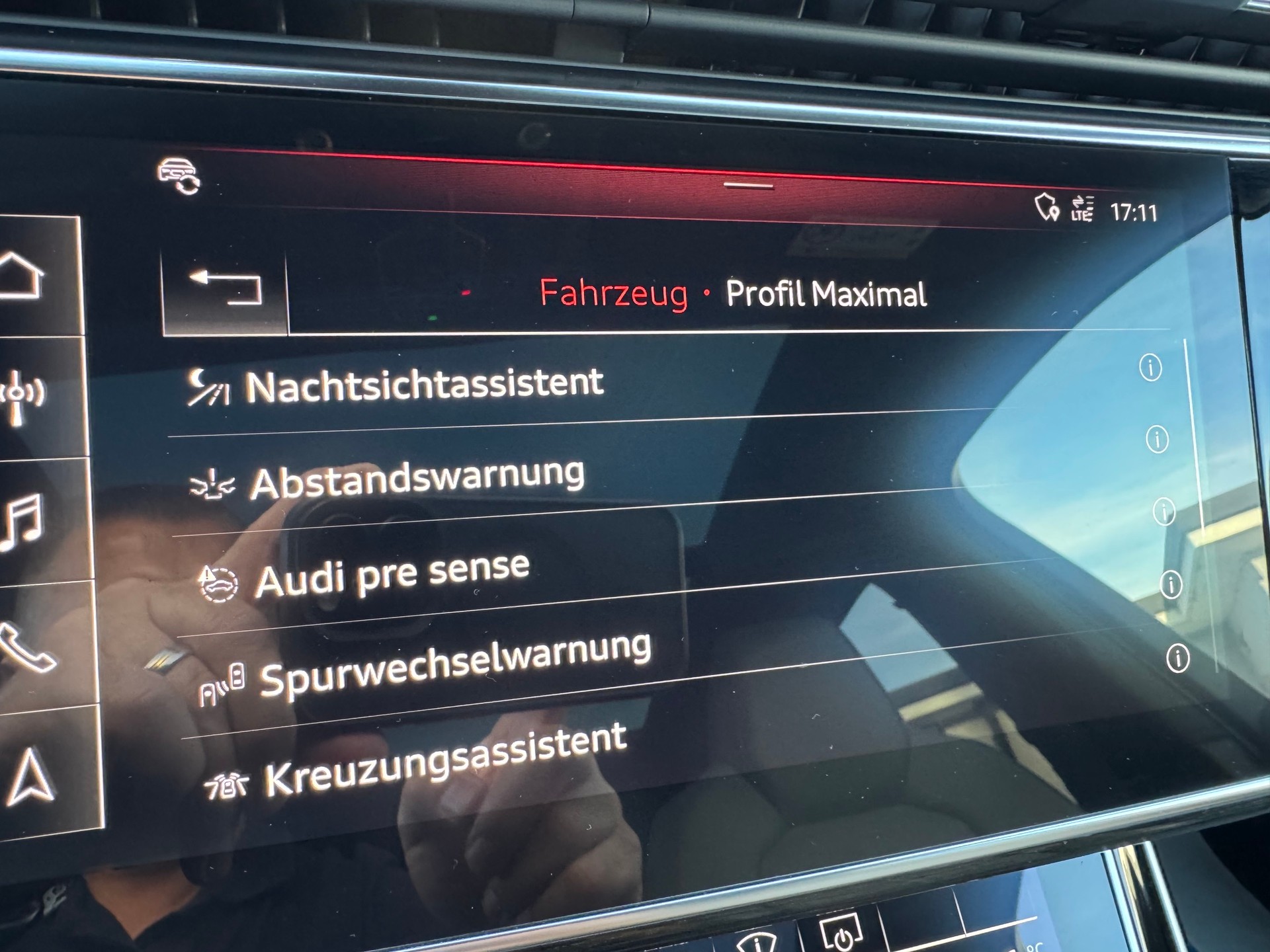 AUDI Q7 50 TDI quattro S Line tiptronic-image-23