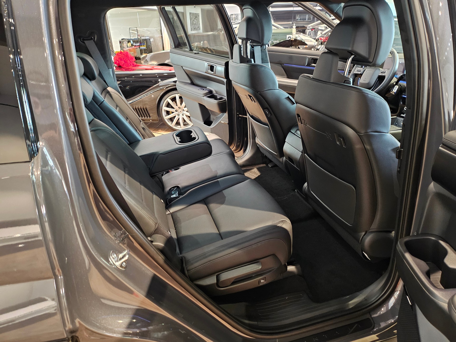 HYUNDAI Santa Fe 1.6 T-GDi PHEV Calligraphy 4WD Automatic 🔥35%NP🔥-image-18