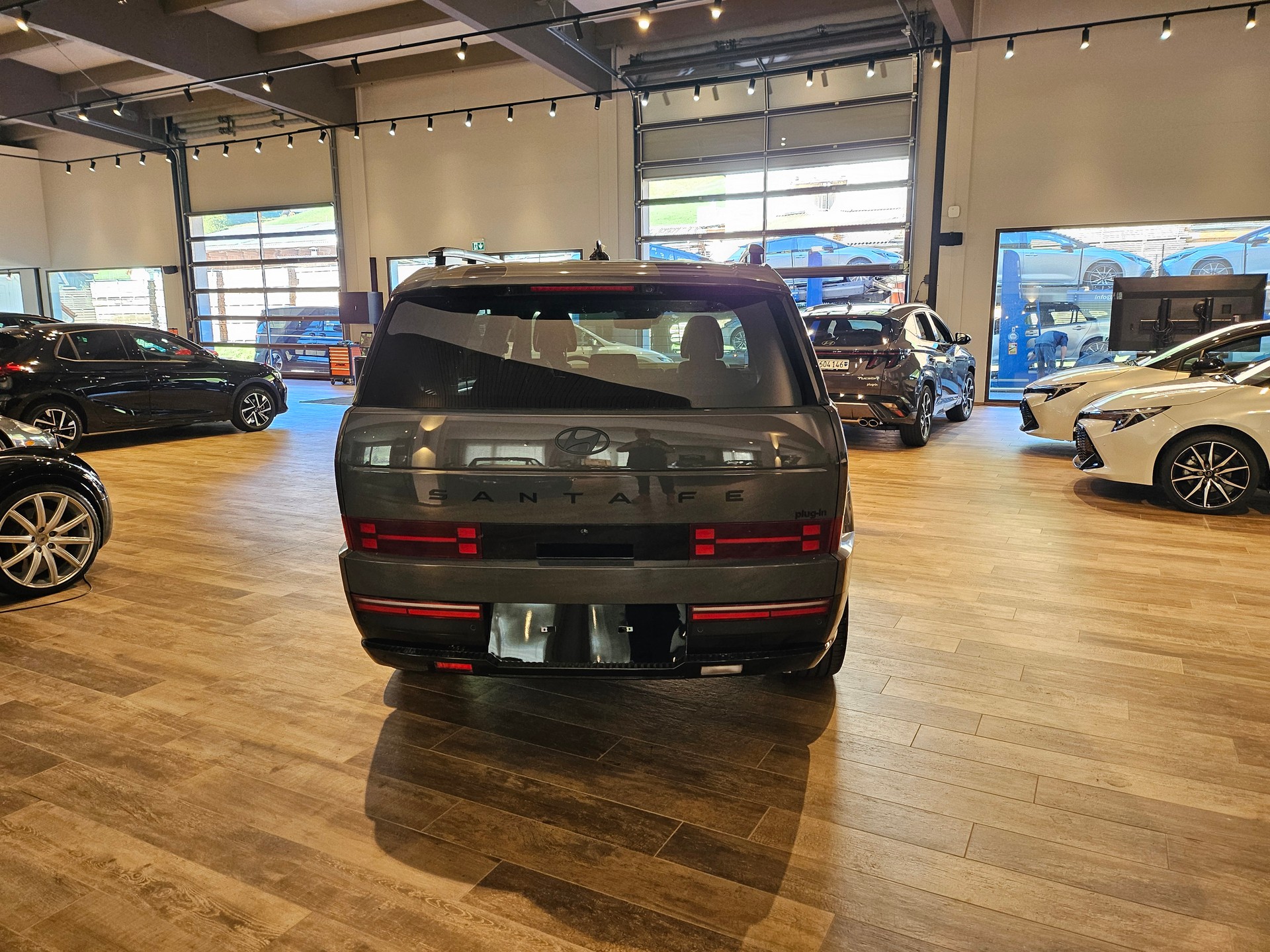 HYUNDAI Santa Fe 1.6 T-GDi PHEV Calligraphy 4WD Automatic 🔥35%NP🔥-image-10