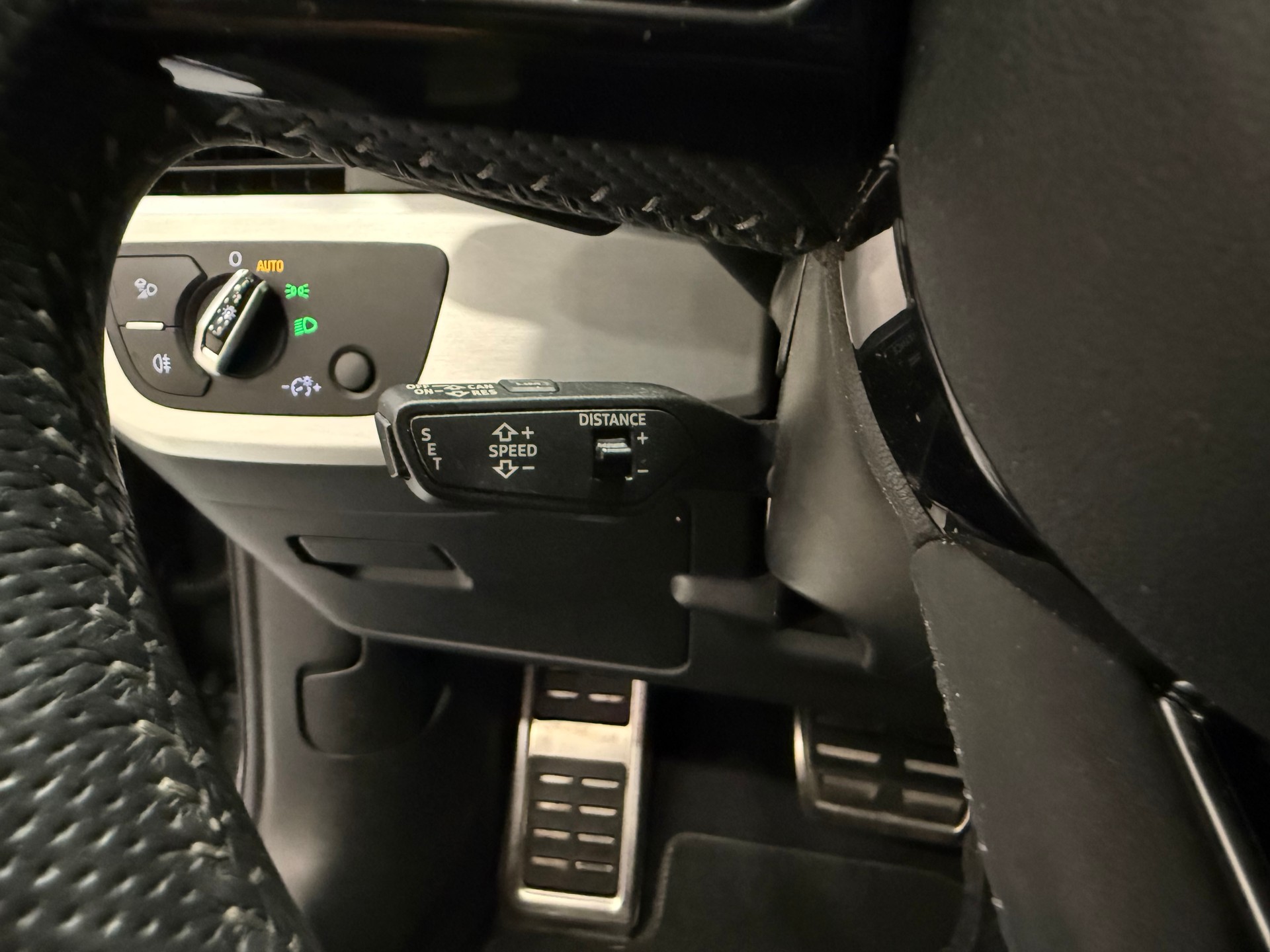 AUDI A4 Avant 2.0 TFSI quattro S-Line S-tronic-image-15
