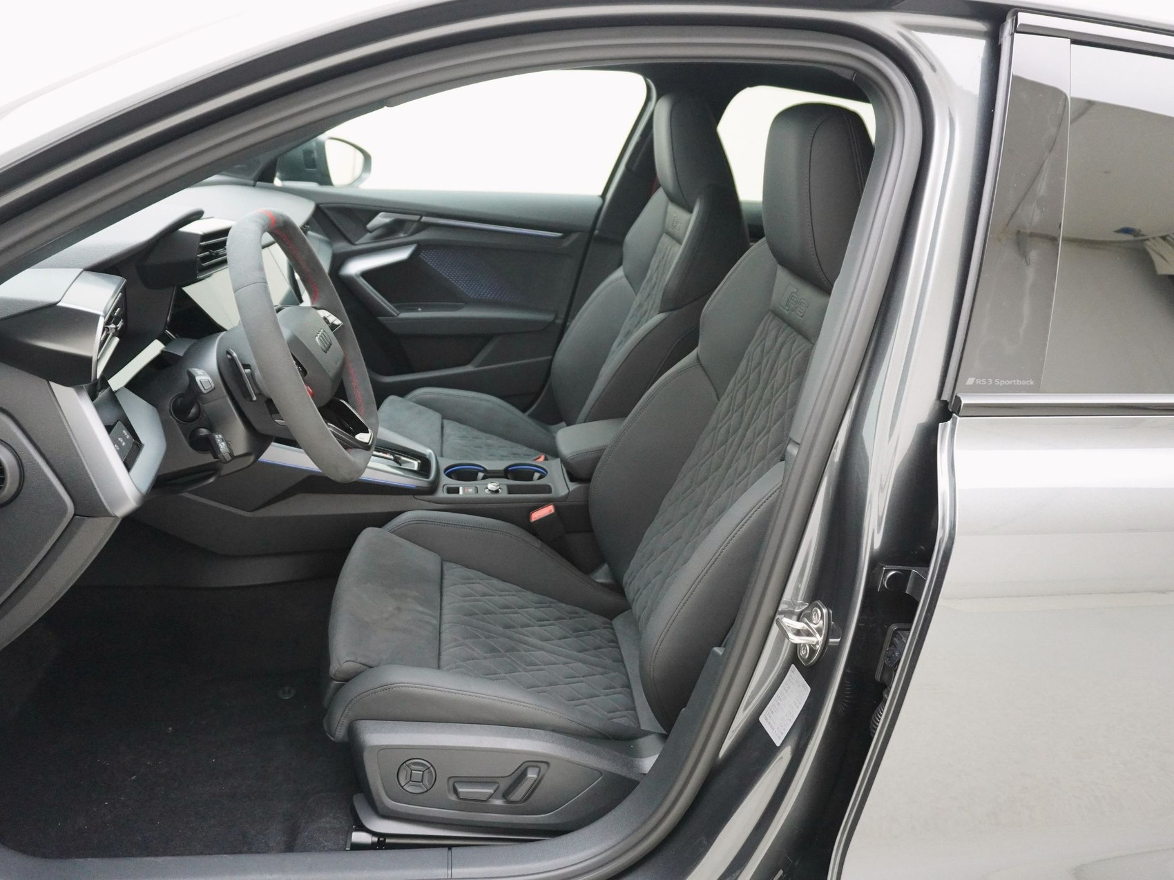 AUDI RS3 Sportback 2.5 TFSI quattro S-Tronic-image-13