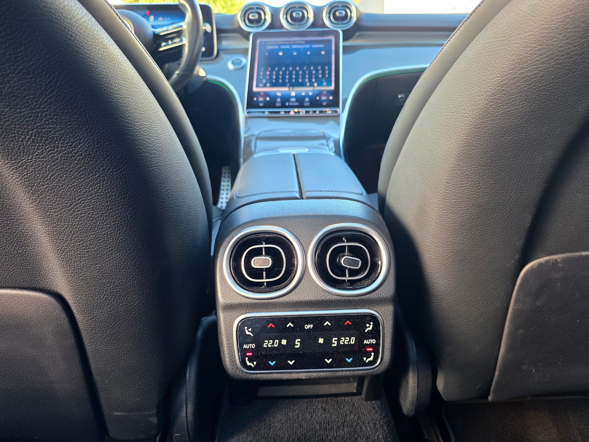 MERCEDES-BENZ C 220 d T 4Matic AMG Line // -PAKET SPORT BLACK -PANORMA -PAKET PREMIUM PLUS - EL.AHK 1800KG - PANORMA -GRATIS SERVICE-image-15