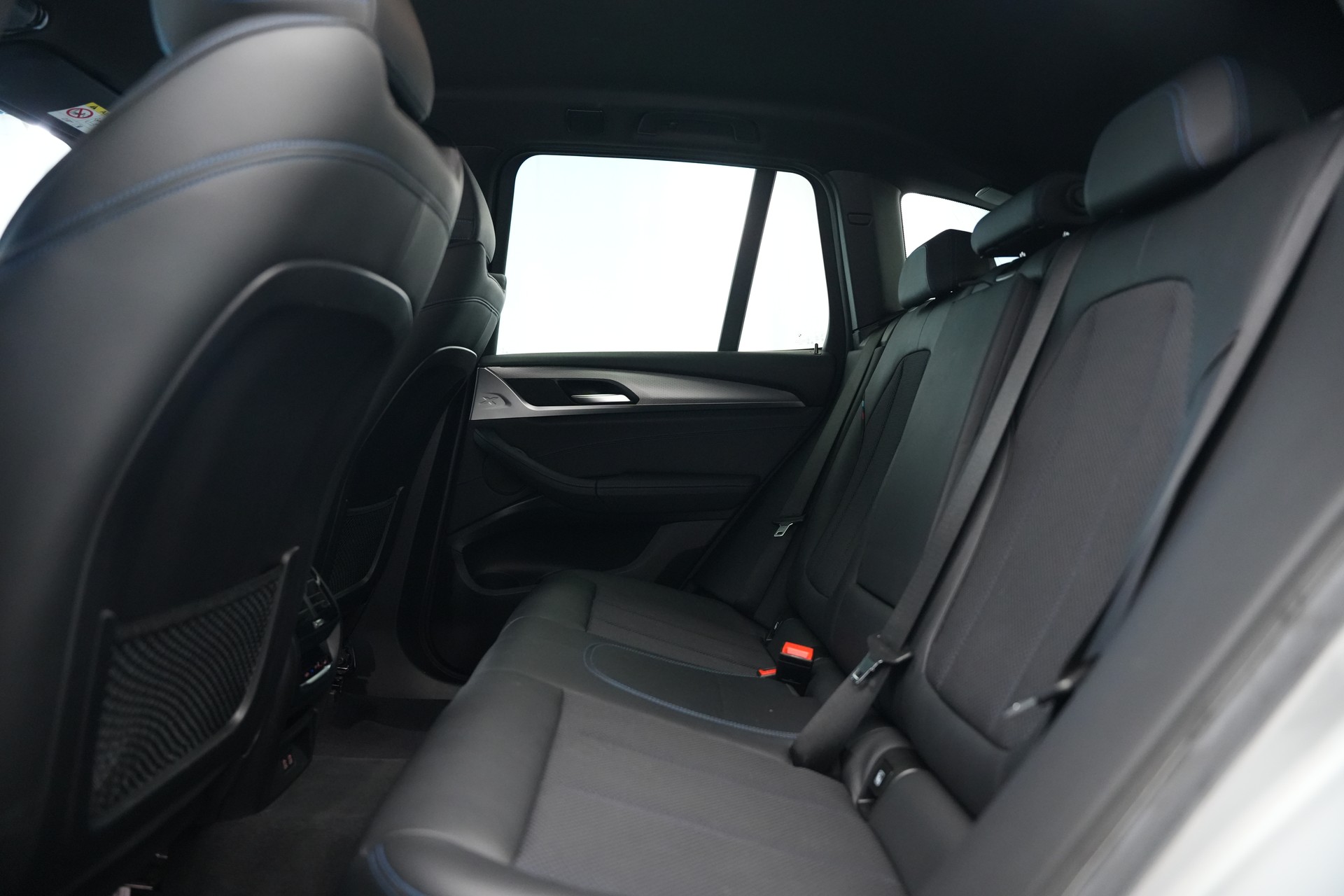 BMW X3 xDrive 48V 30d M Sport Steptronic-image-15