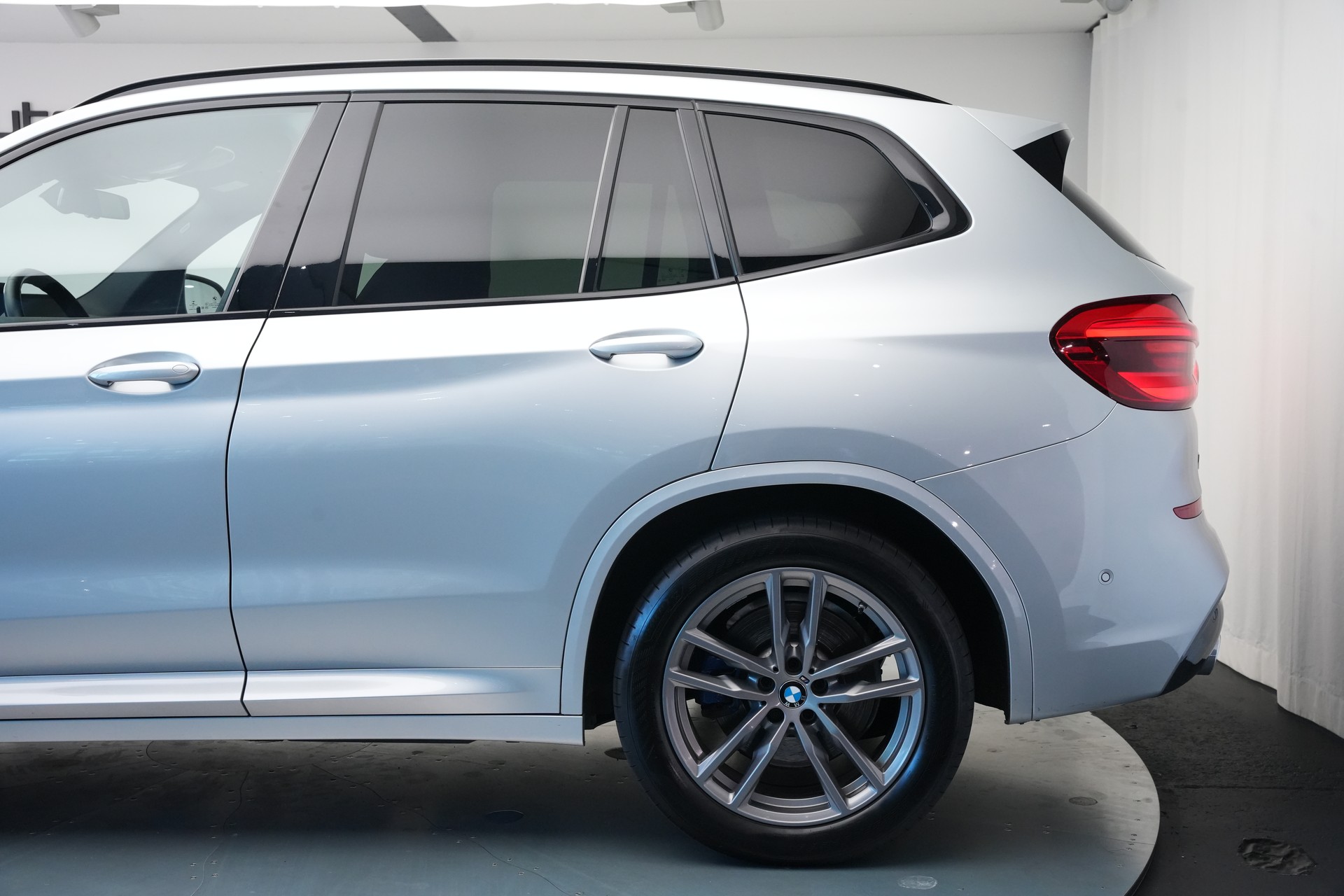 BMW X3 xDrive 48V 30d M Sport Steptronic-image-39