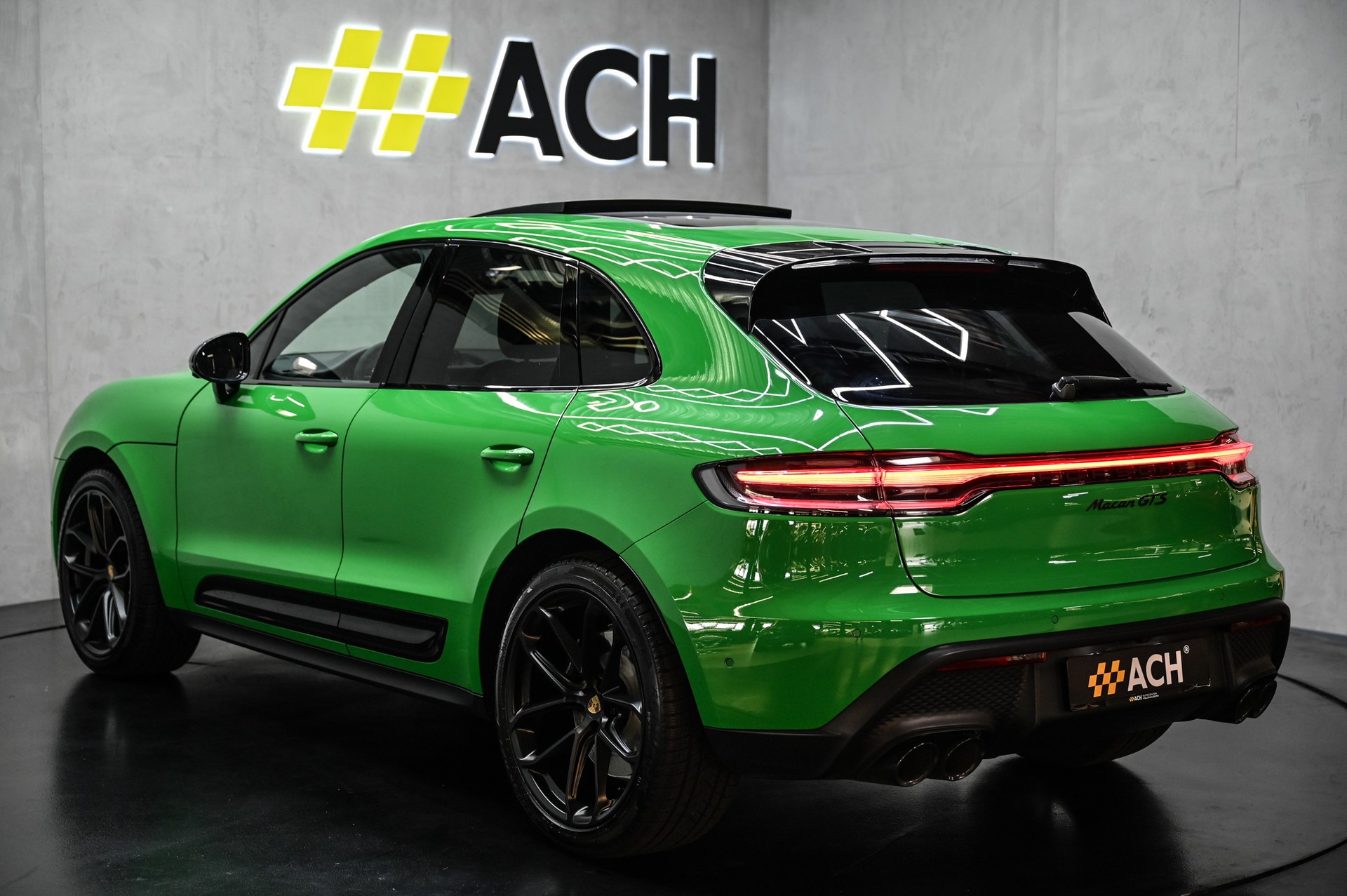 PORSCHE Macan 2.9 V6 GTS-showroom-element-3