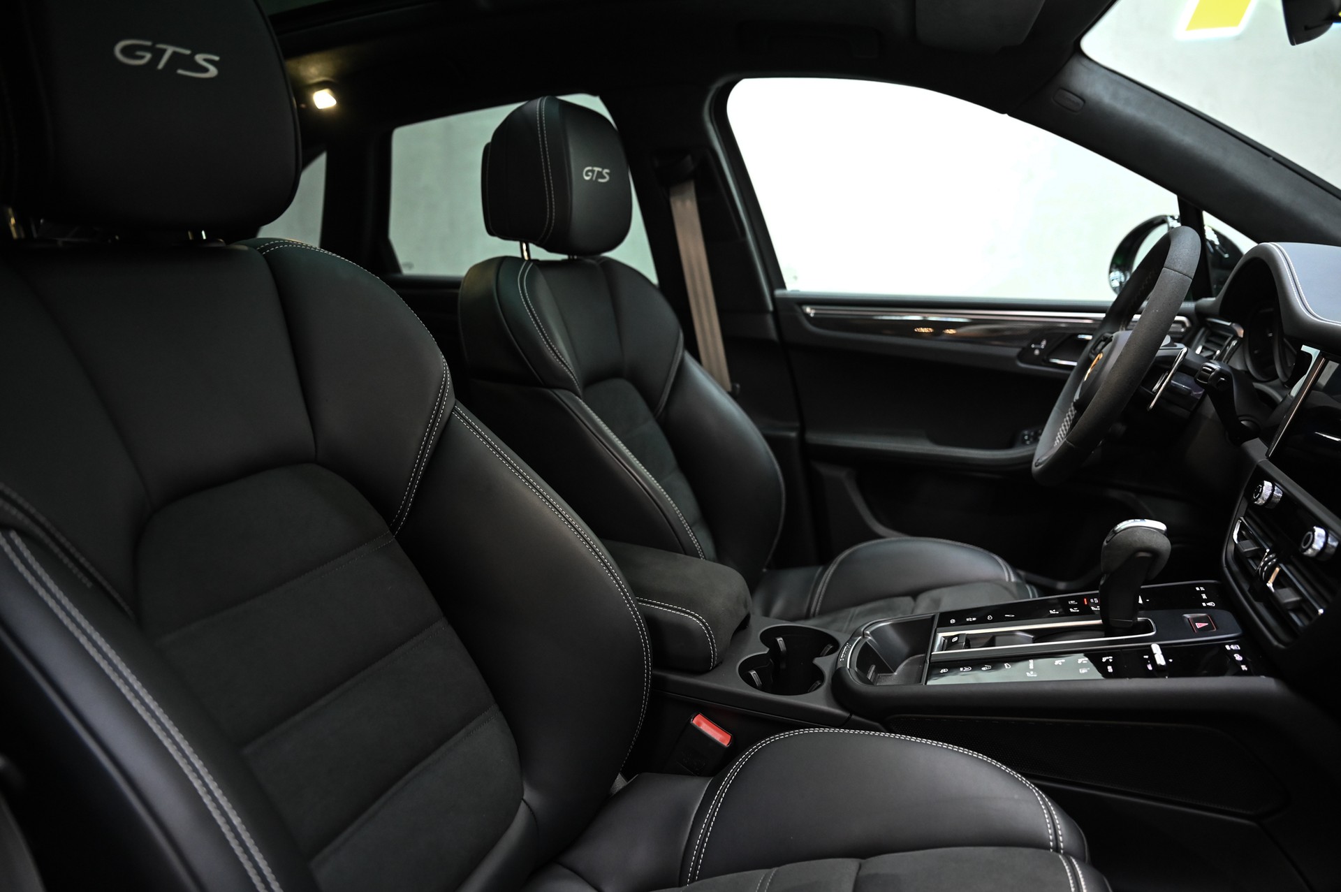 PORSCHE Macan 2.9 V6 GTS-image-36