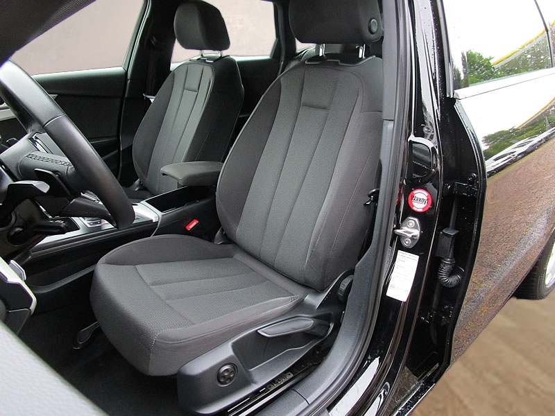 AUDI A4 Avant 40 TDI quattro S-tronic-image-16