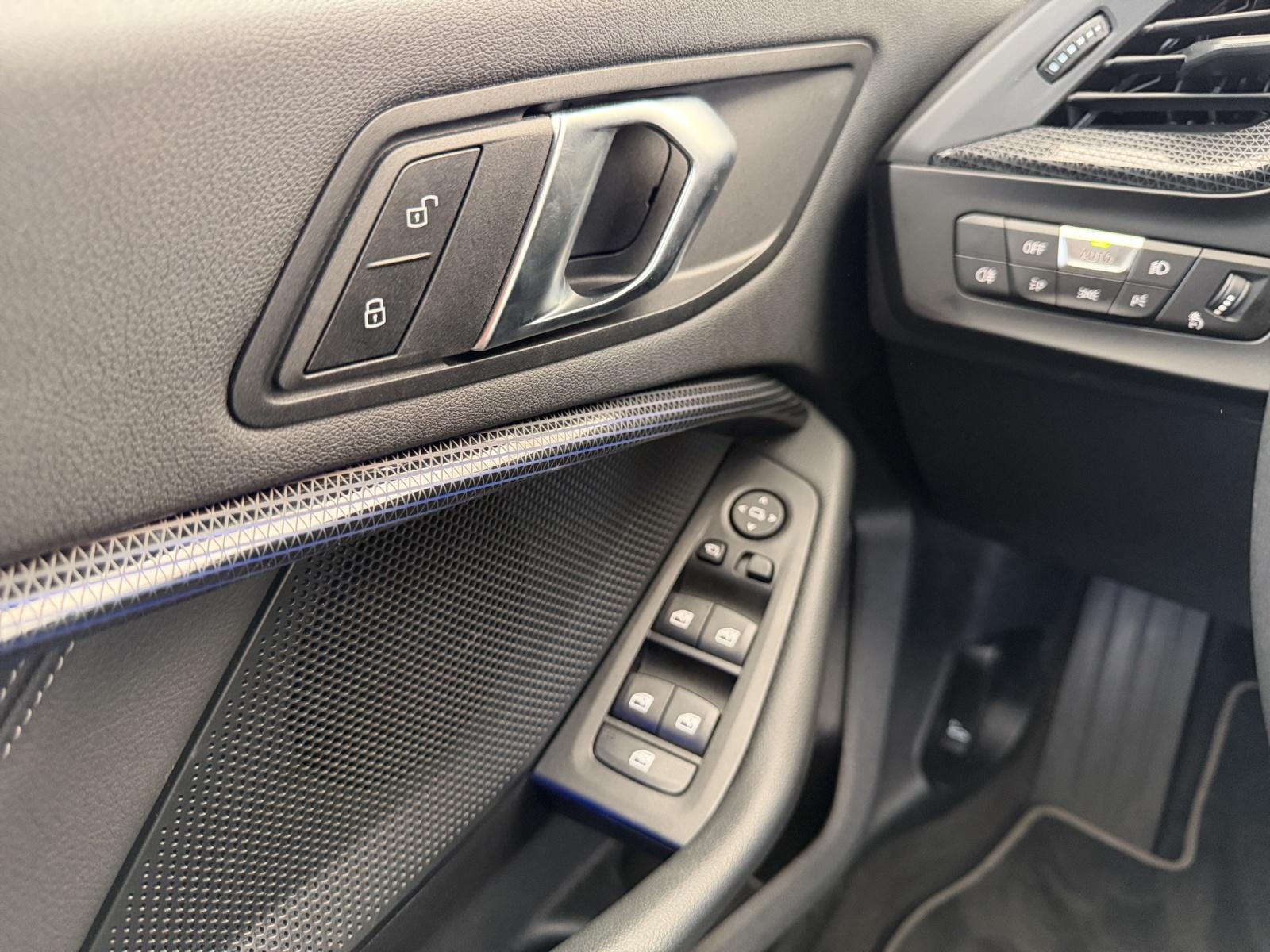 BMW 118i Sport Line (CH) ⛽-image-16