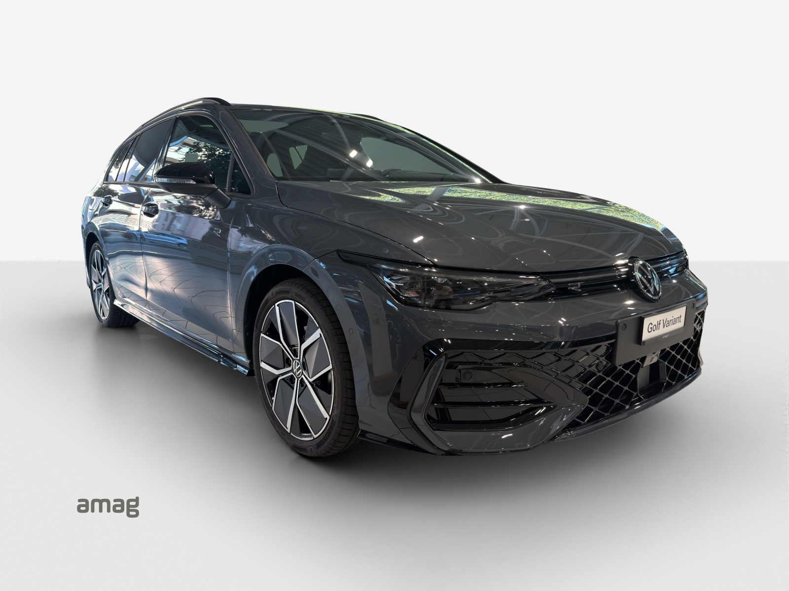 VW Golf Variant 1.5 eTSI mHEV R-Line DSG-image-5