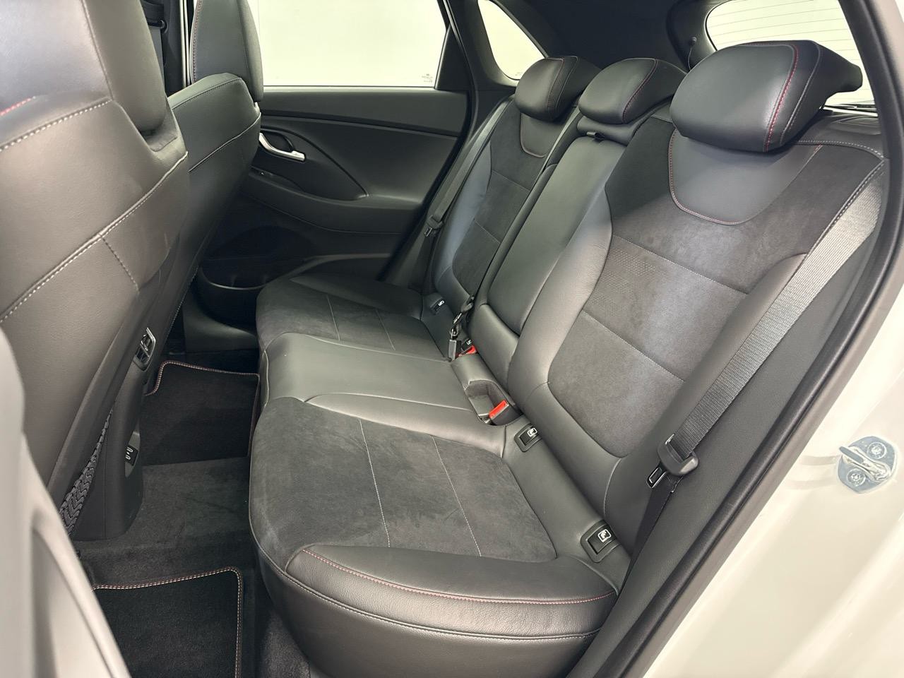 HYUNDAI i30 1.5 T-GDi N Line 48V MH DCT-image-11