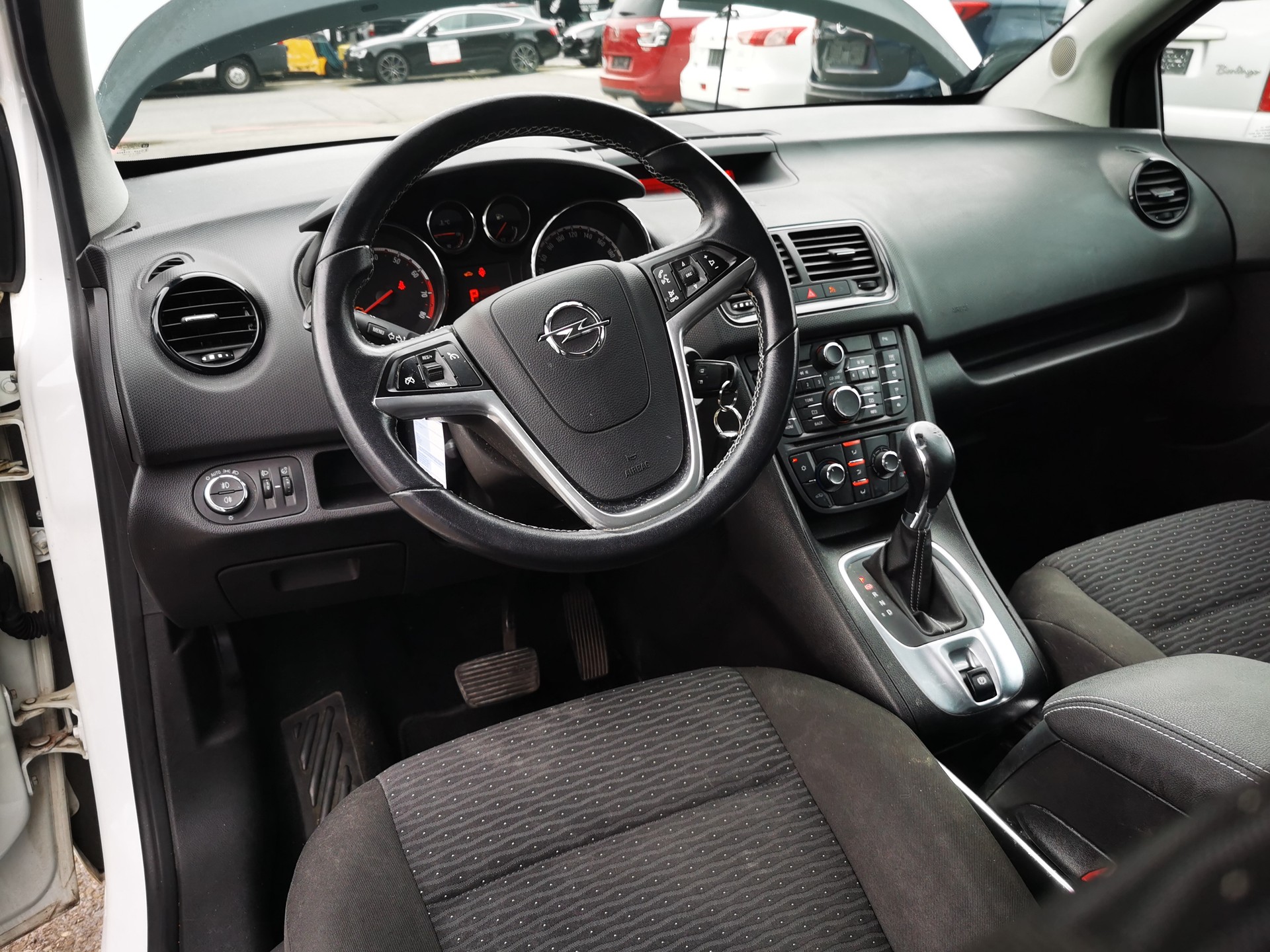 OPEL Meriva 1.4 Turbo Drive Automatic-image-3