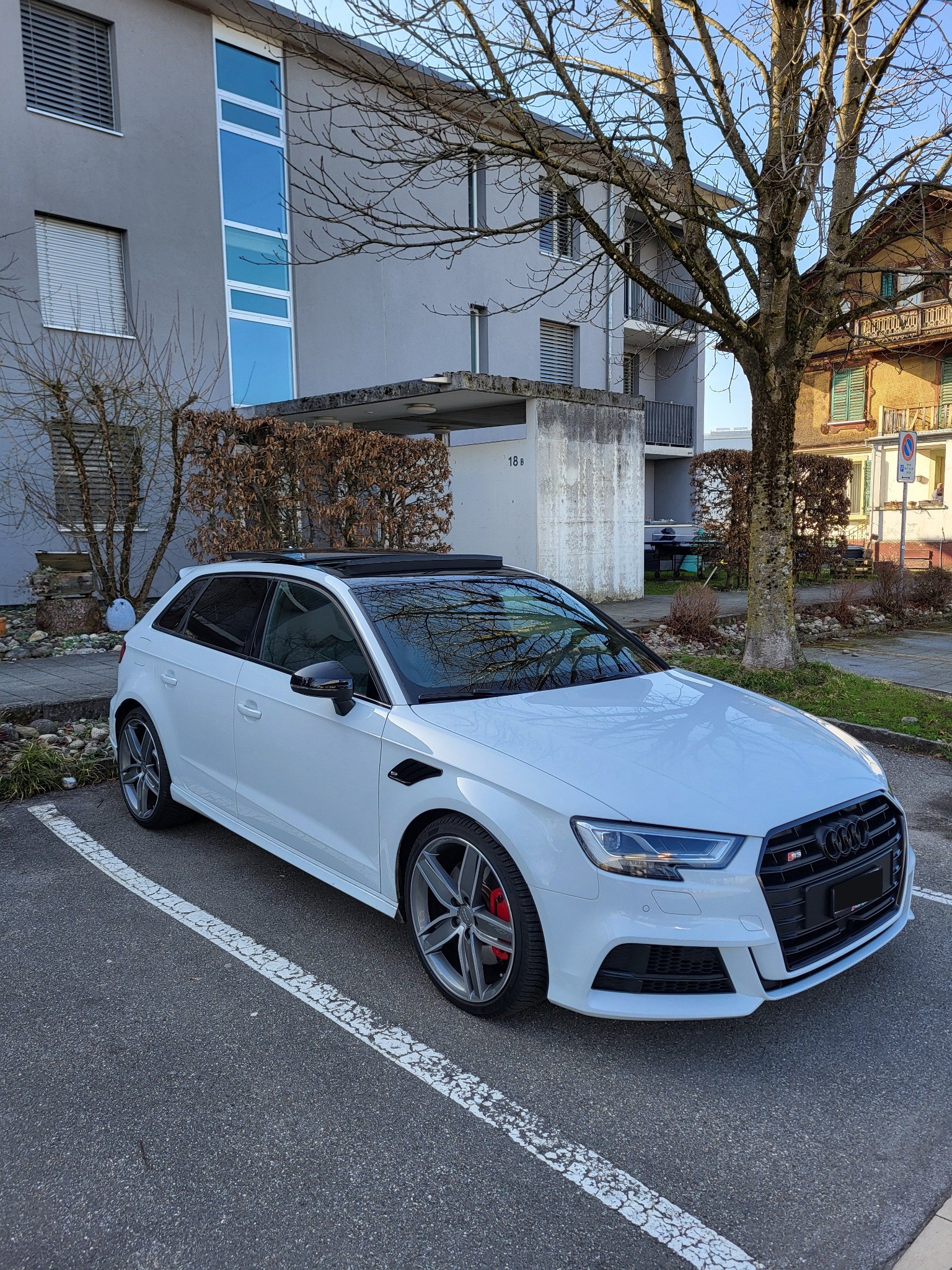 AUDI 2.0 T FSI quattro S-Tronic-image-3