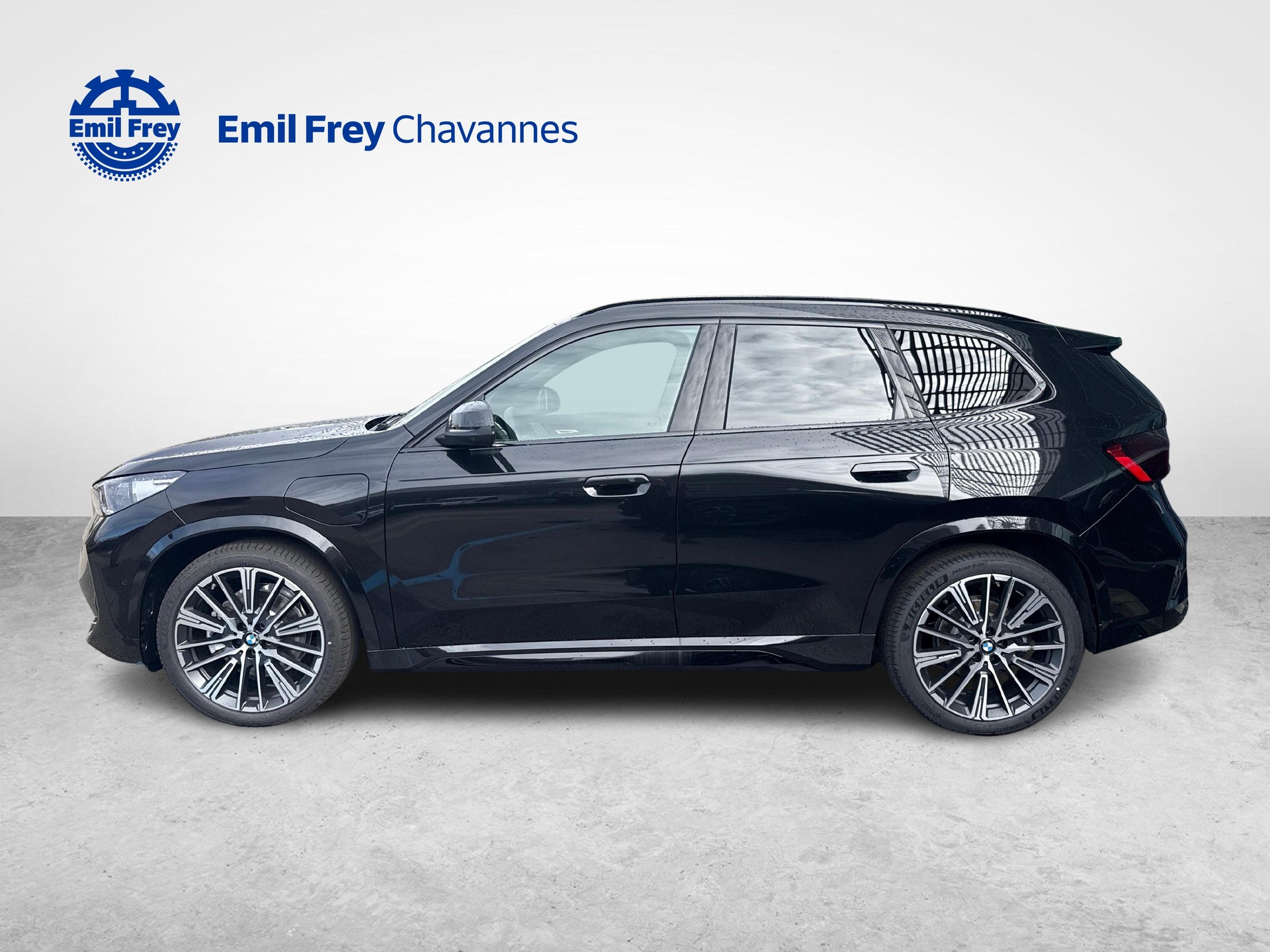 BMW X1 U11 25e xDrive Kit sport M-image-1