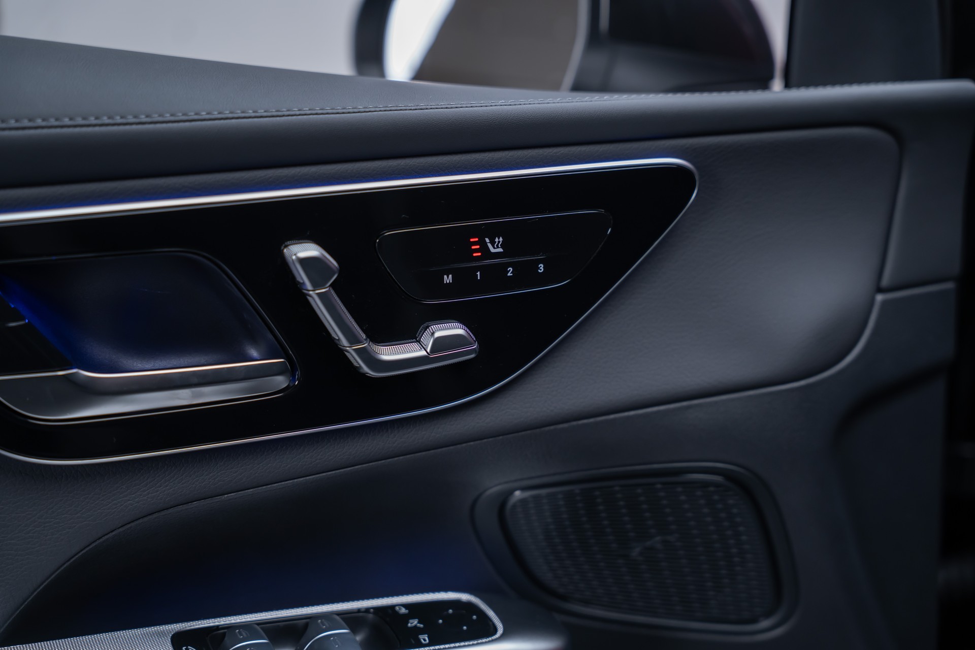 MERCEDES-BENZ GLC 300 d AMG Line 4matic Coupé / 360°Kamera / el.Sitze / el.Heckklappe-image-15