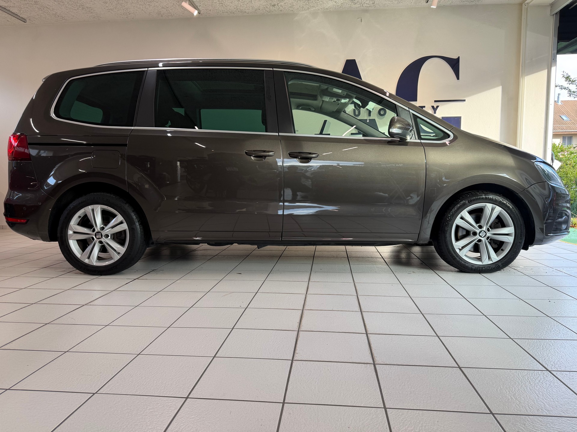 SEAT Alhambra 2.0 TDI Style Advanced-image-12