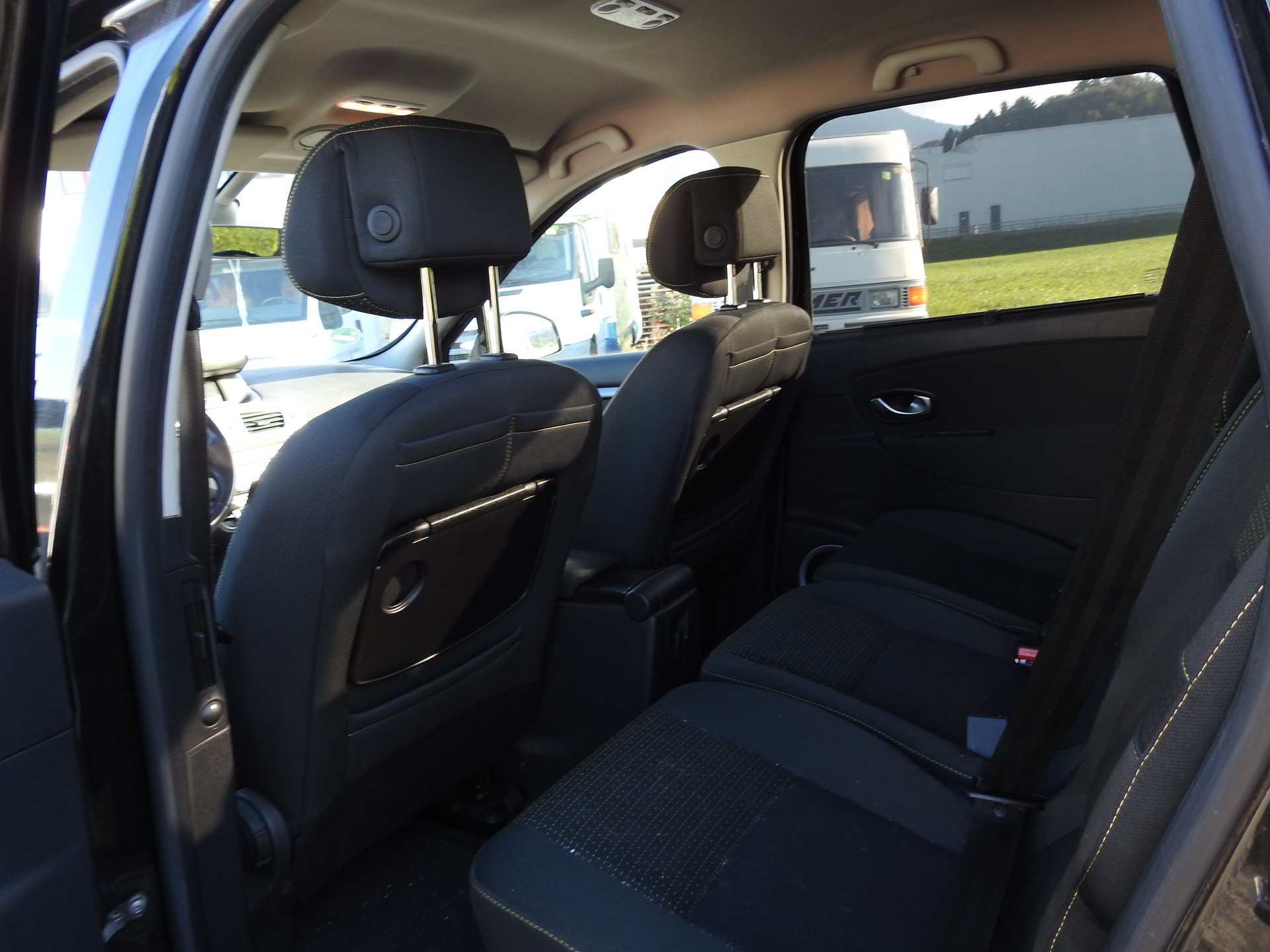 RENAULT Grand Scénic 2.0 16V Expression X-Tronic CVT-image-6