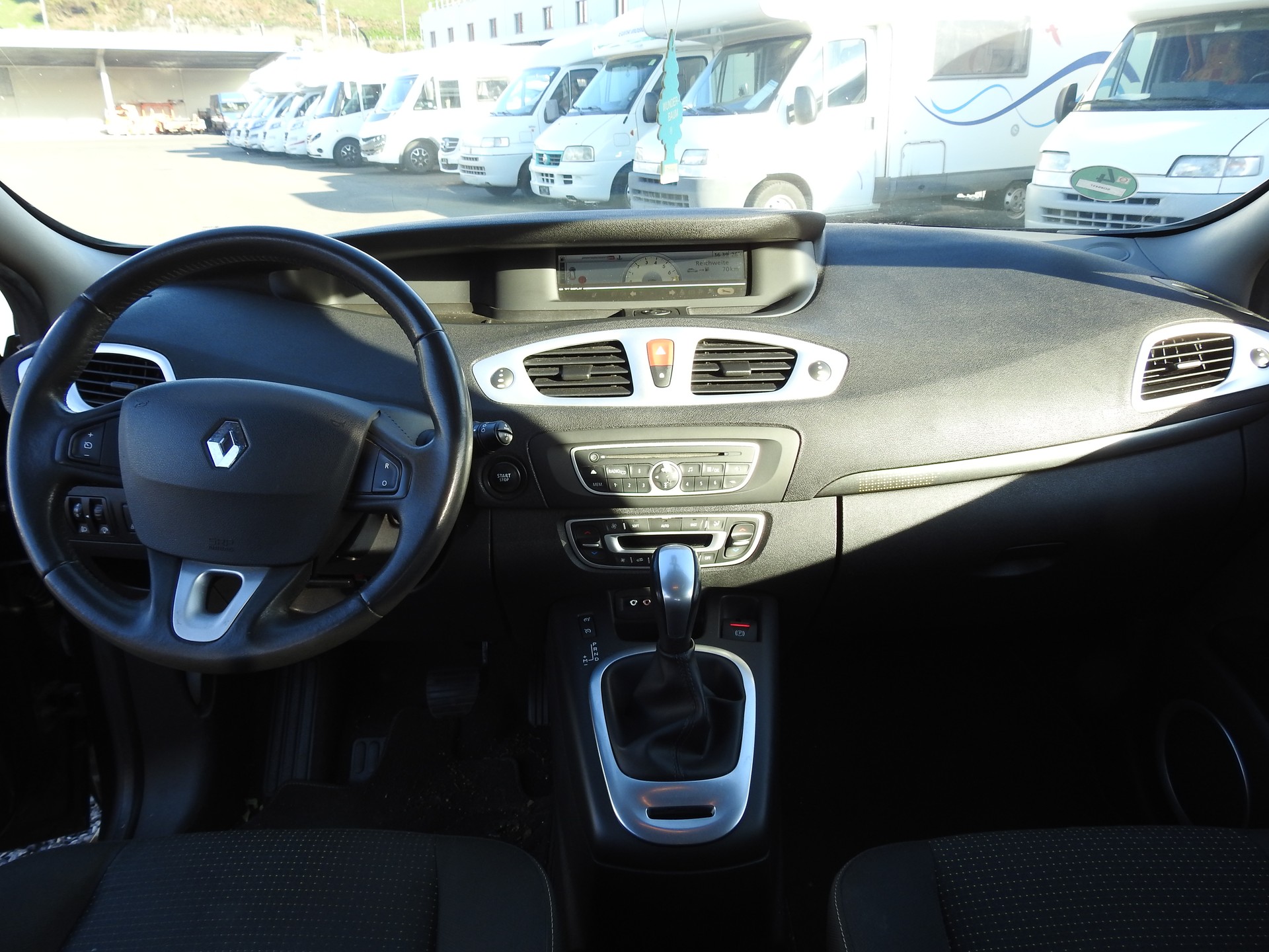RENAULT Grand Scénic 2.0 16V Expression X-Tronic CVT-image-8