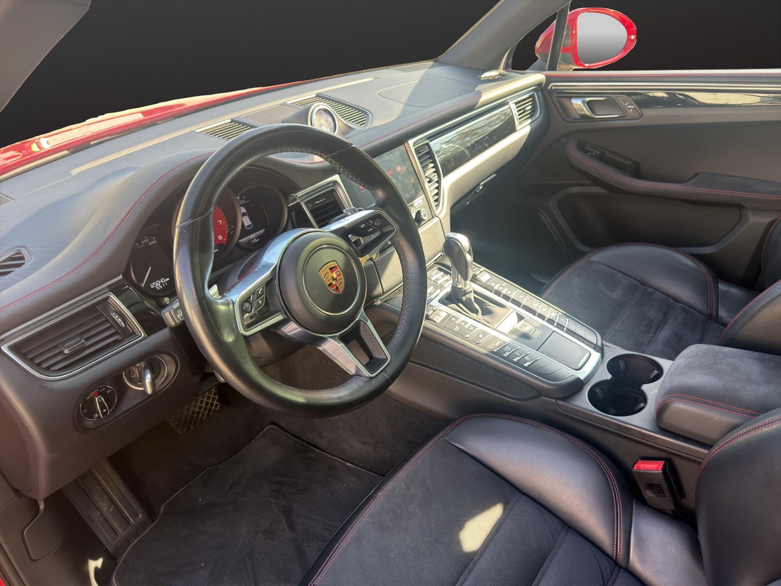 PORSCHE Macan GTS PDK-image-7