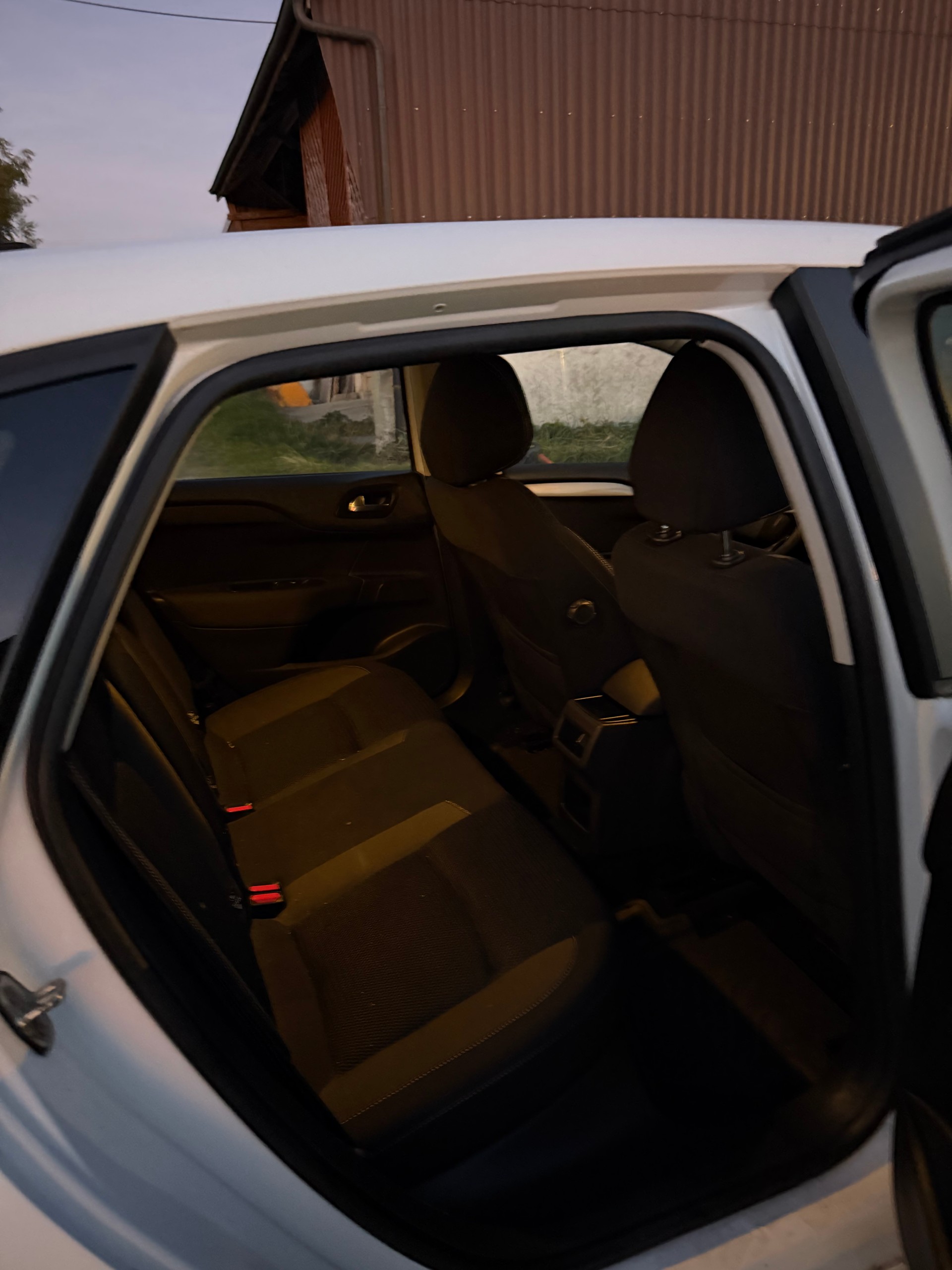 CITROEN C4 1.2 Pure Tech Feel-image-6