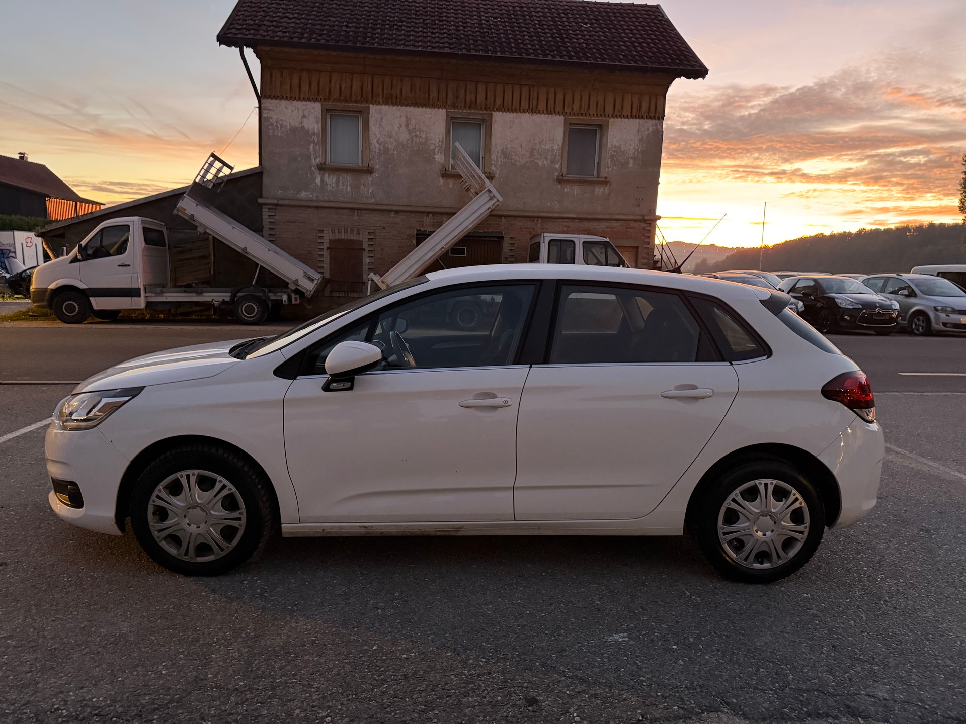 CITROEN C4 1.2 Pure Tech Feel-image-1