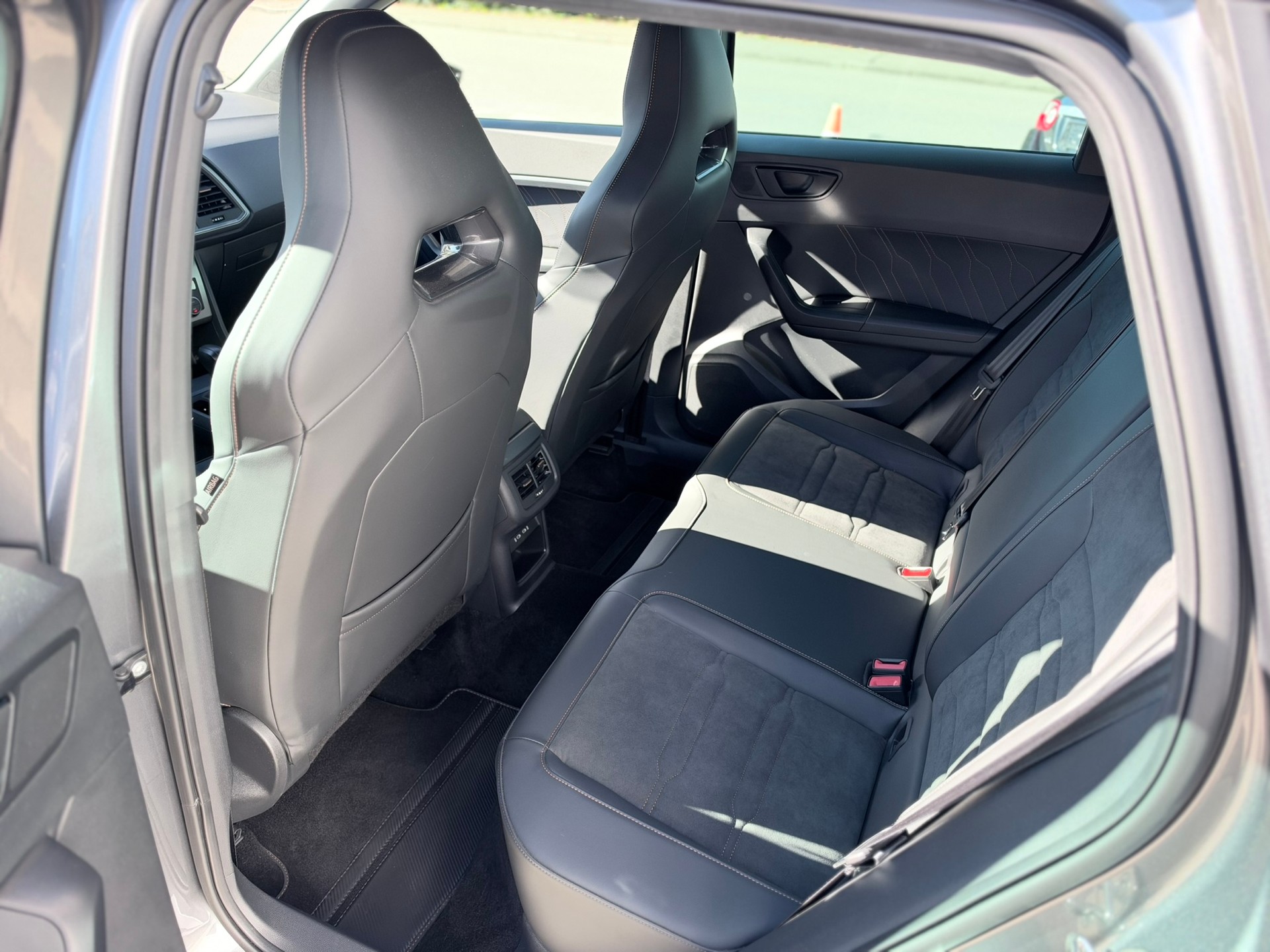 CUPRA Ateca 2.0TSI 4Drive DSG-image-16