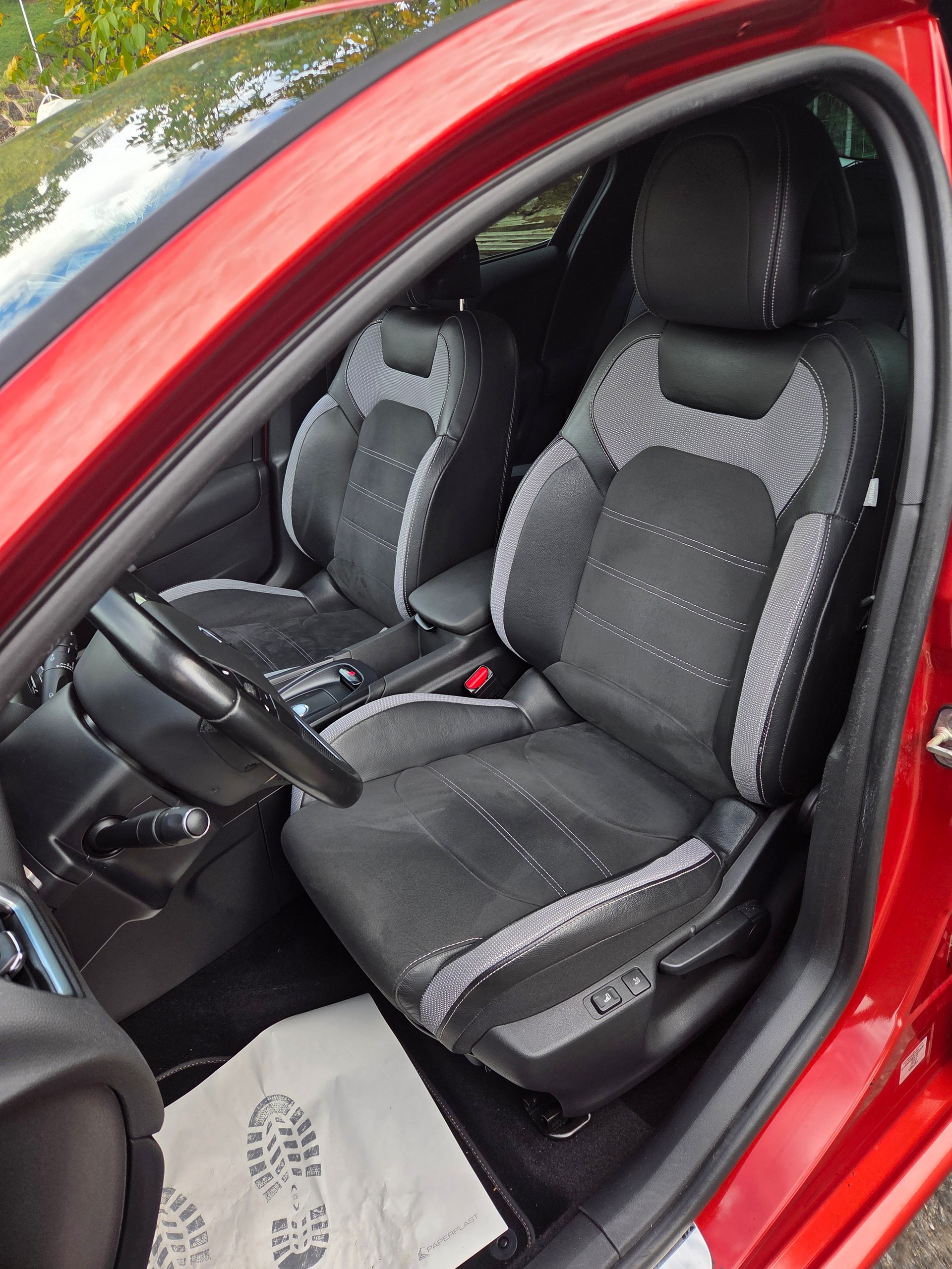 DS AUTOMOBILES DS 4 Crossback 2.0 BlueHDi Sport Chic Automatic-image-9