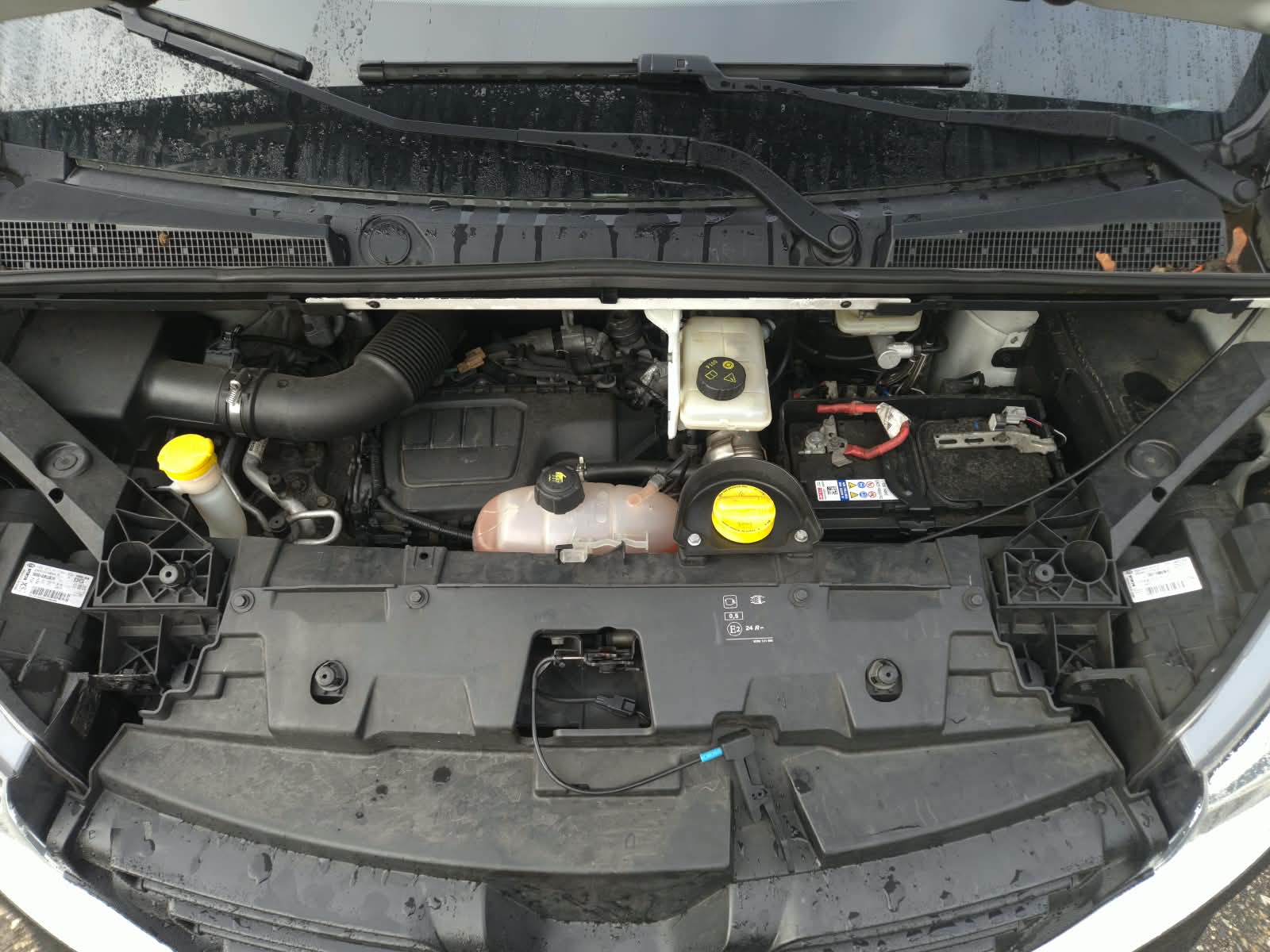 RENAULT Trafic ENERGY dCi 145 Grand Passenger Expression-image-13