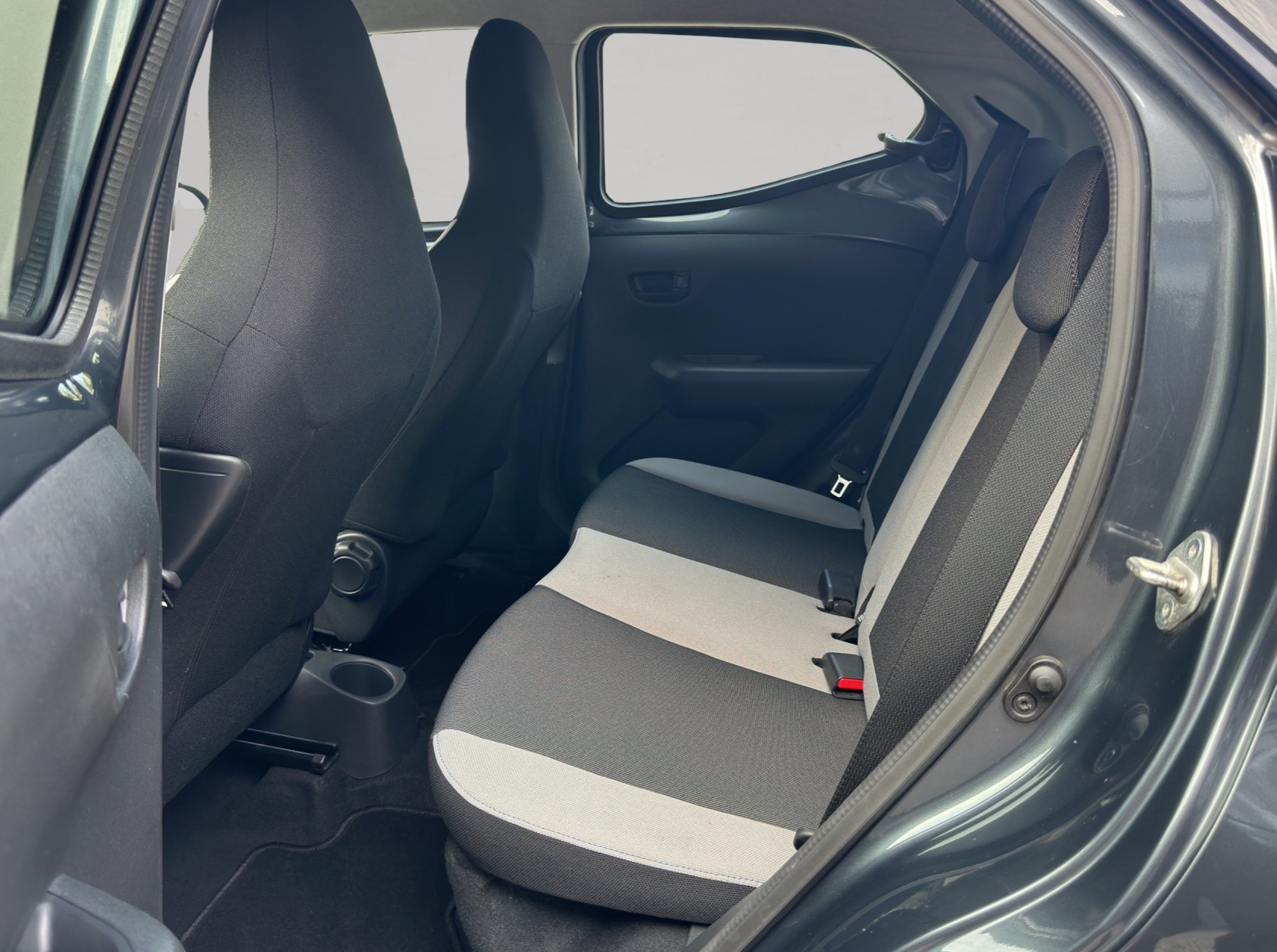 TOYOTA Aygo 1.0 VVT-i x-play MultiMode-image-9